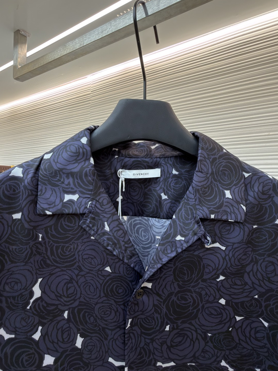 Givenchy 纪梵希 暗夜玫瑰印花短袖衬衫 蓝色 B0 BM616J16DN-499