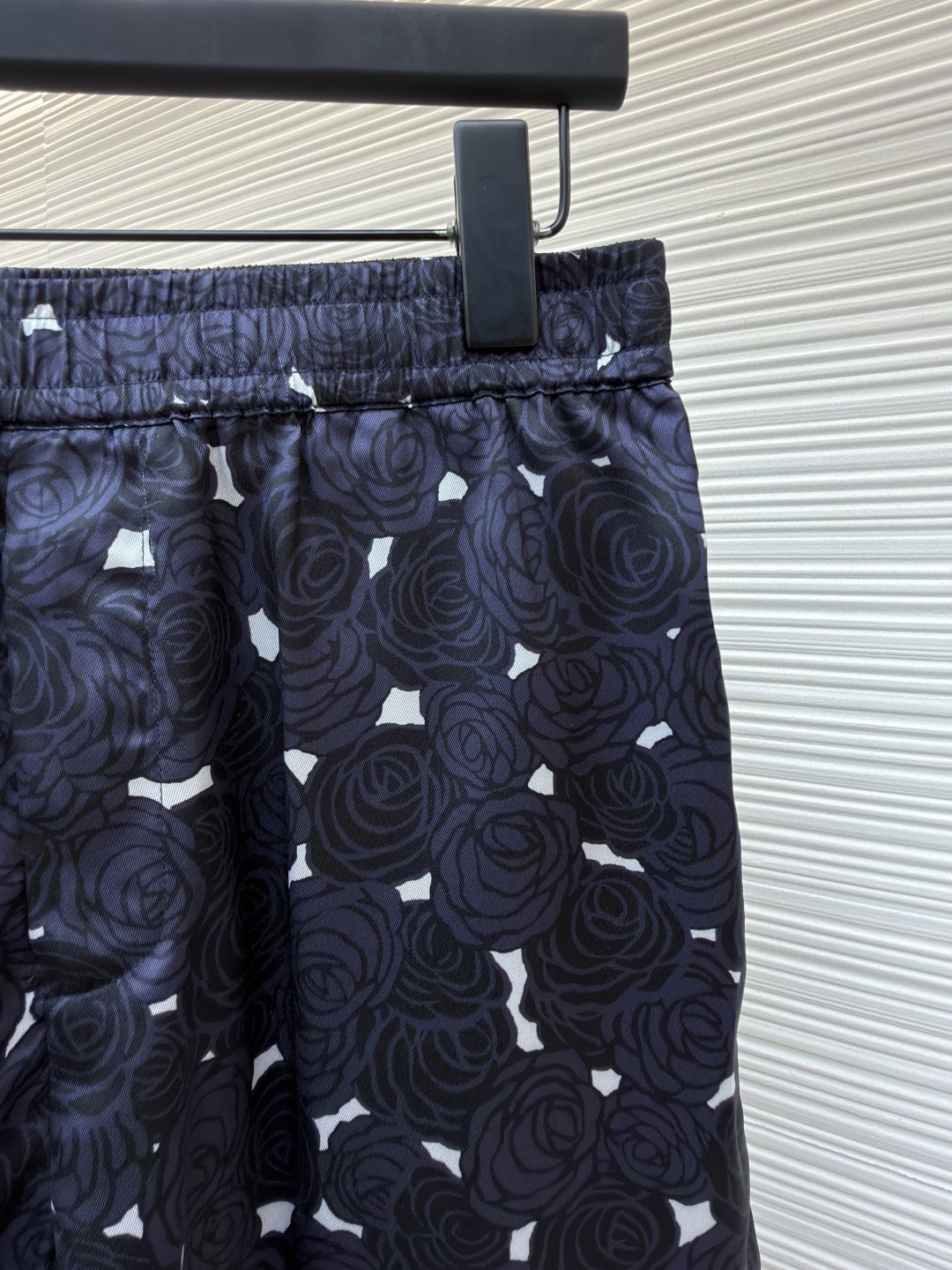 Givenchy 纪梵希 暗夜玫瑰印花松紧腰休闲裤 运动裤 短裤 五分裤 蓝色 B0 BM51MT16DN-499