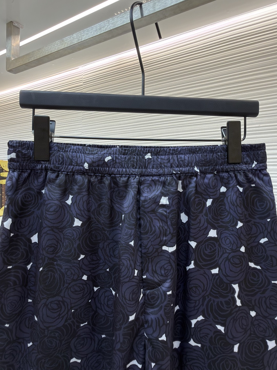 Givenchy 纪梵希 暗夜玫瑰印花松紧腰休闲裤 运动裤 短裤 五分裤 蓝色 B0 BM51MT16DN-499