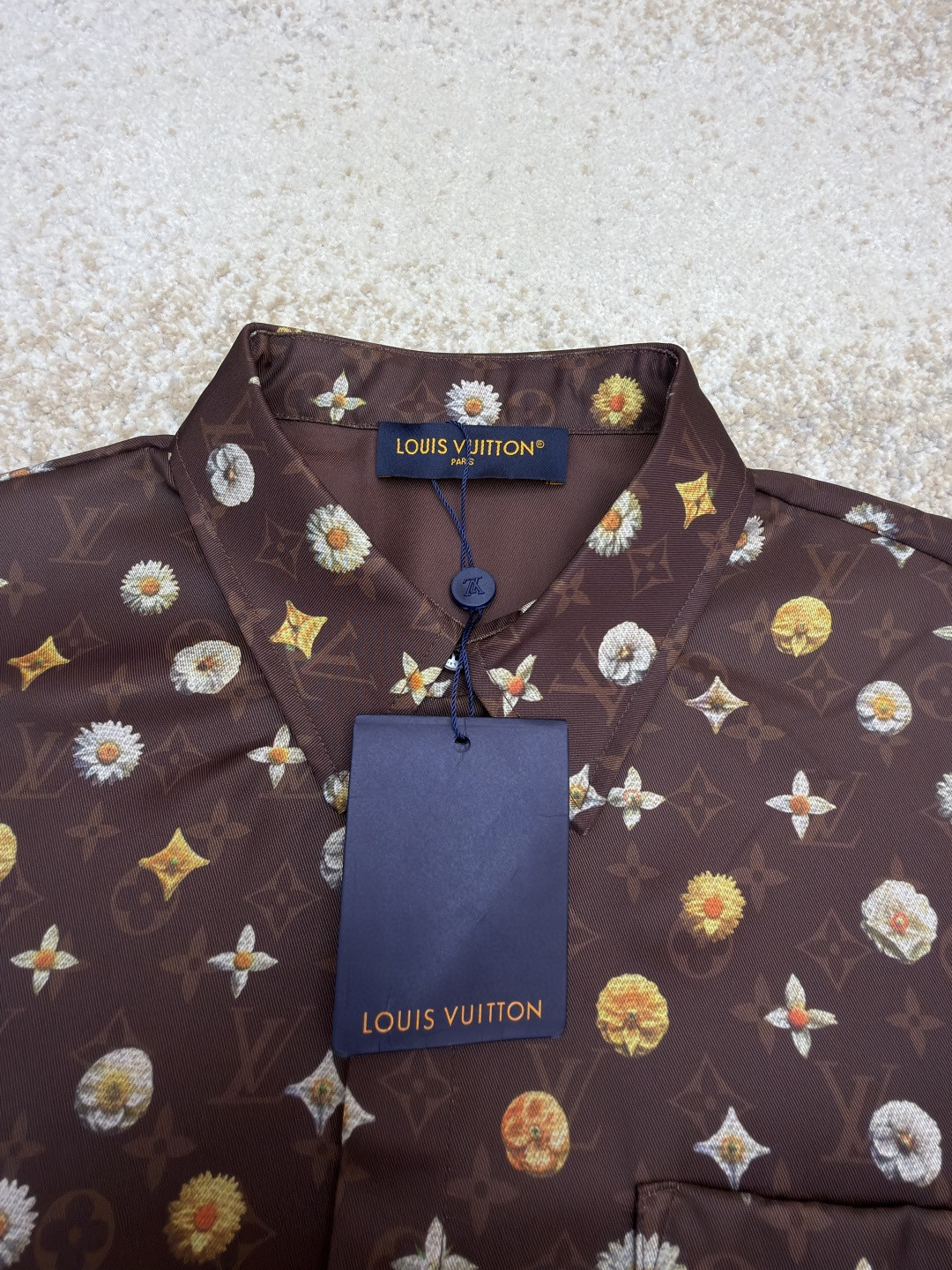 LOUIS VUITTON 路易威登 全幅花卉字母印花短袖衬衫 棕色 B0 1AJRJ7