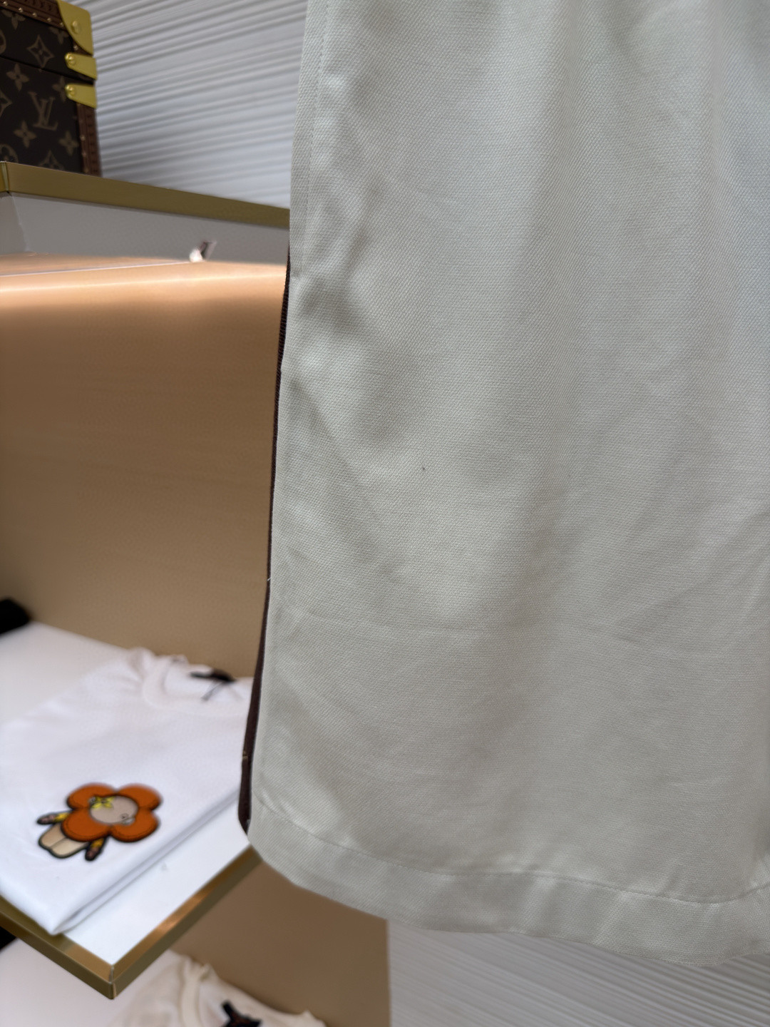 LOUIS VUITTON 路易威登 LV 条纹撞色松紧腰短裤 休闲裤 裤子 五分裤 白色 B0 