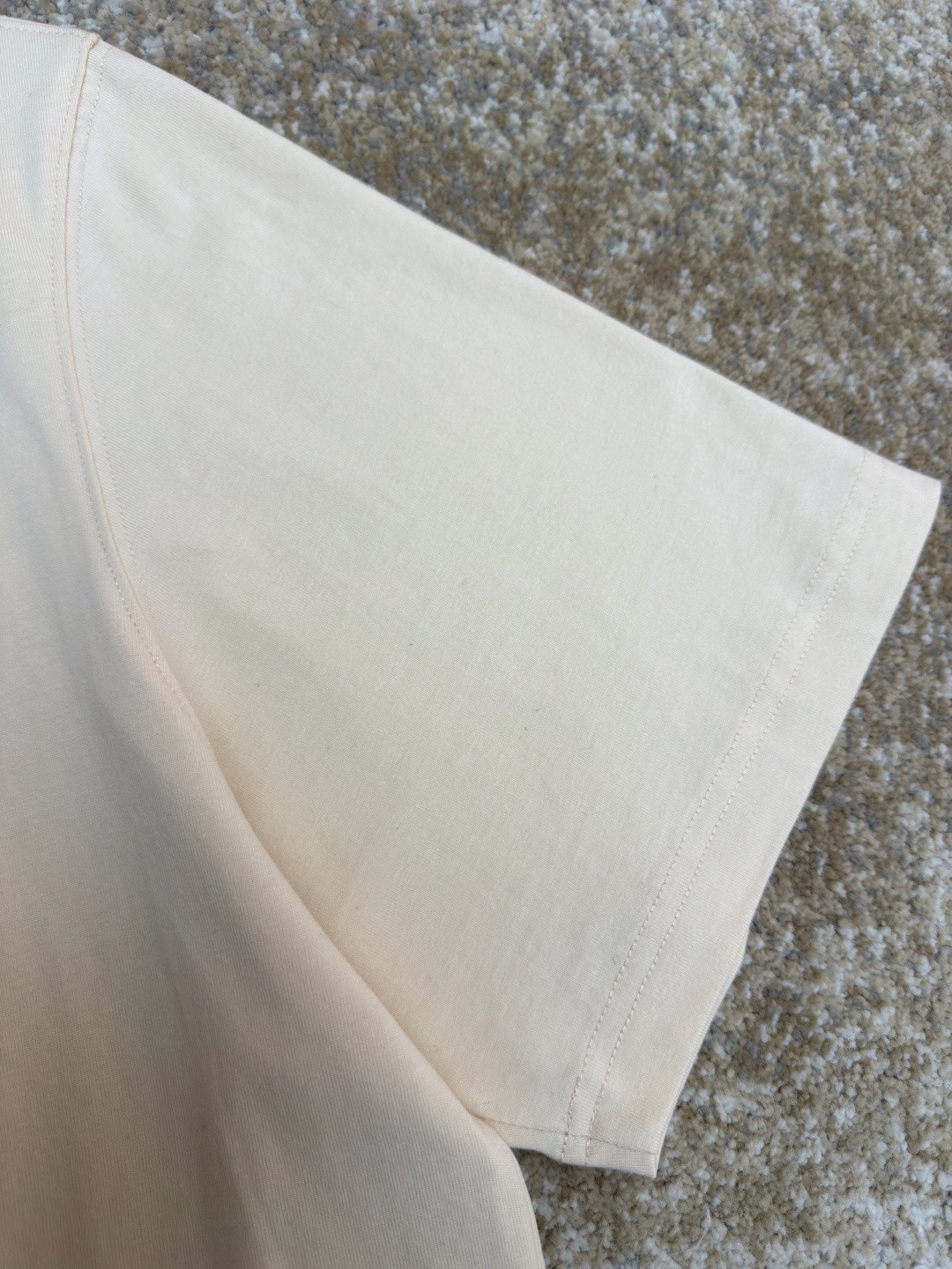 AMIPARIS Ami 爱心刺绣圆领短袖 T恤 夏季 杏色 卡其黄 A0 