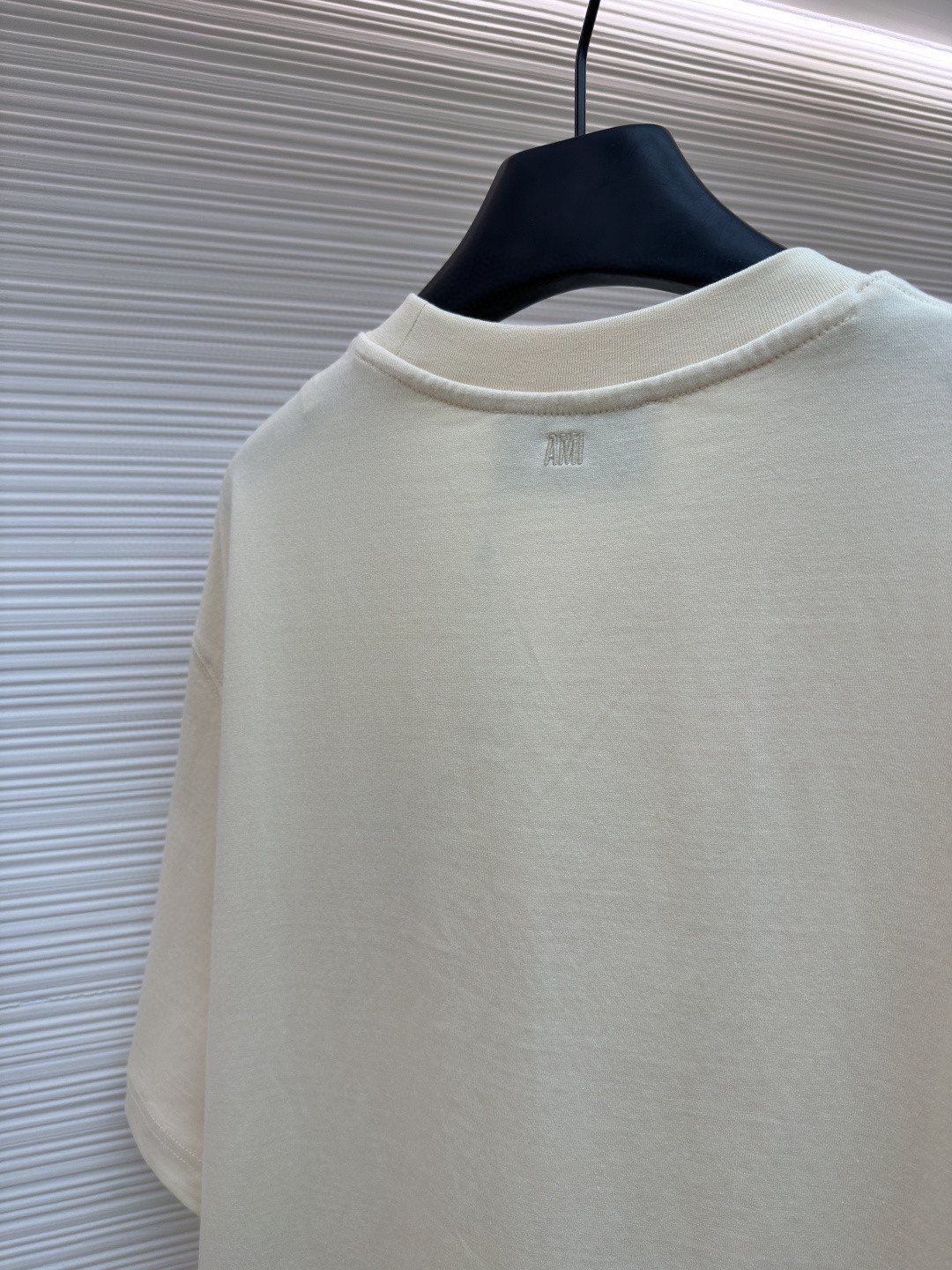 AMIPARIS Ami 爱心刺绣圆领短袖 T恤 夏季 杏色 卡其黄 A0 