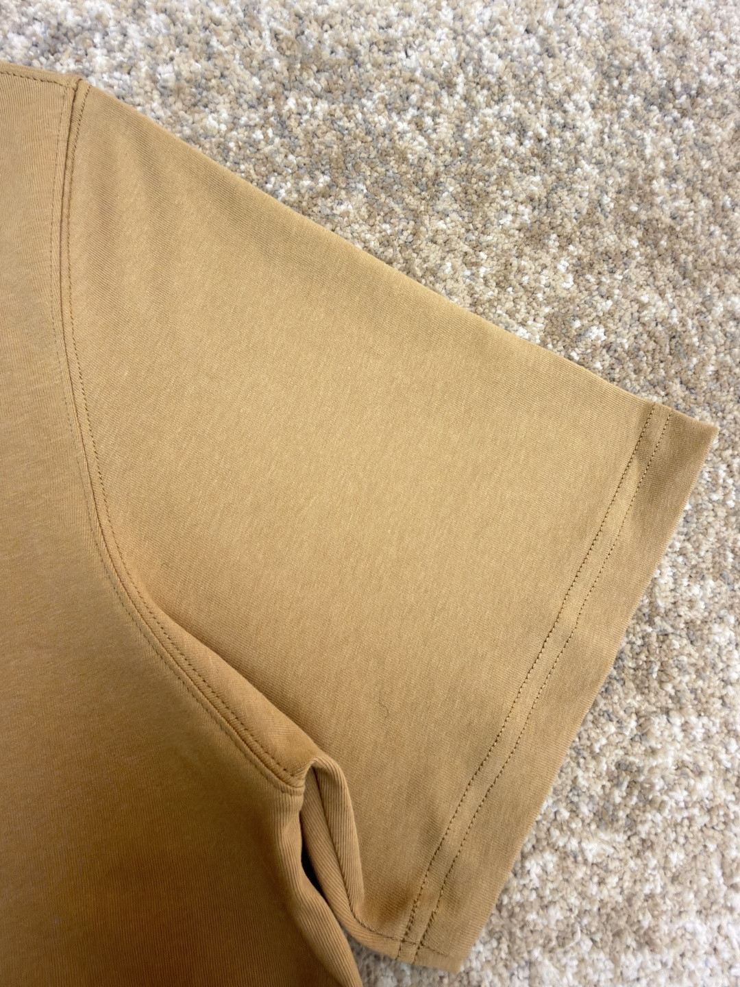 AMIPARIS Ami 爱心刺绣圆领短袖 T恤 夏季 杏色 卡其黄 A0 