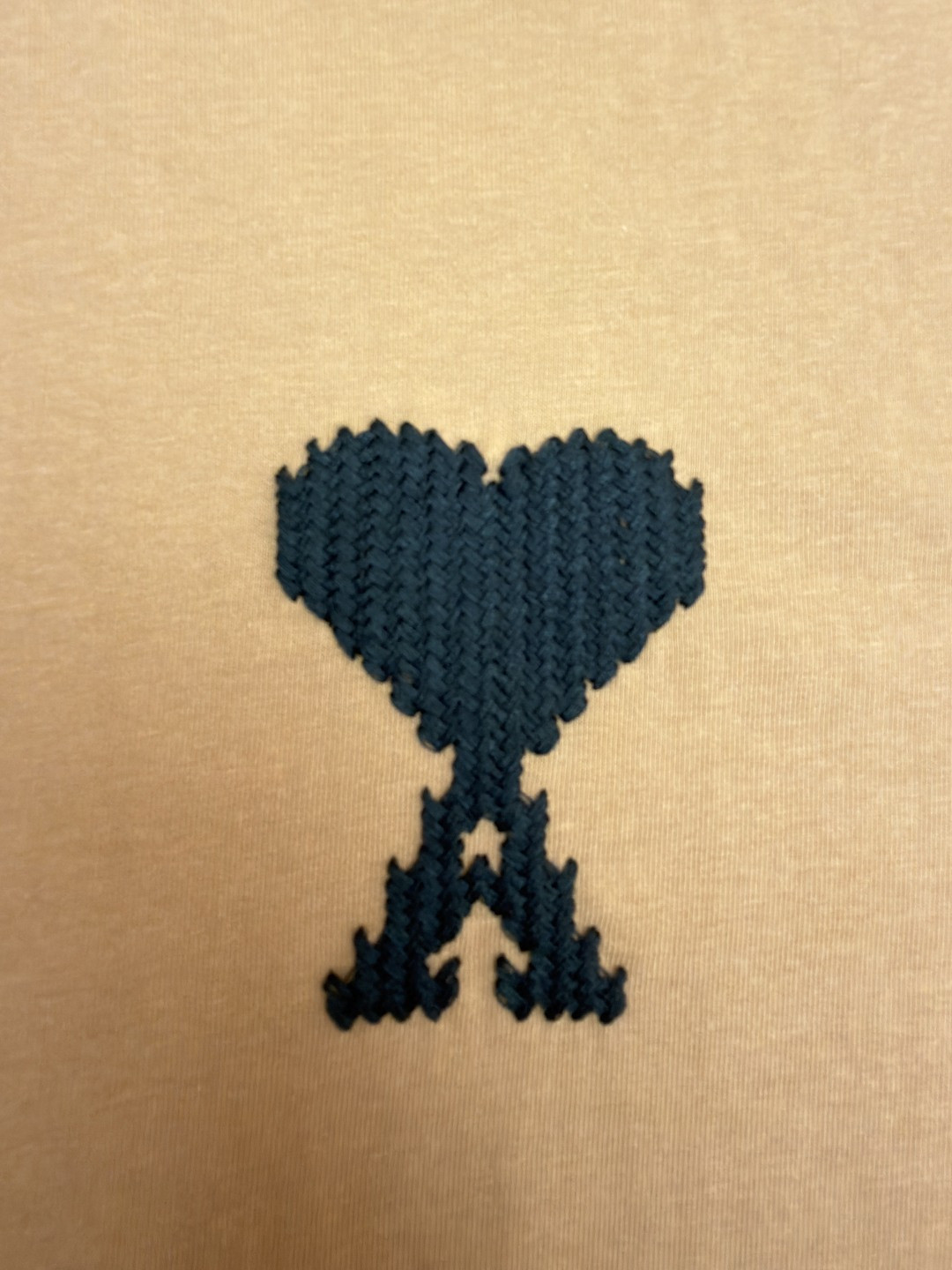 AMIPARIS Ami 爱心刺绣圆领短袖 T恤 夏季 杏色 卡其黄 A0 