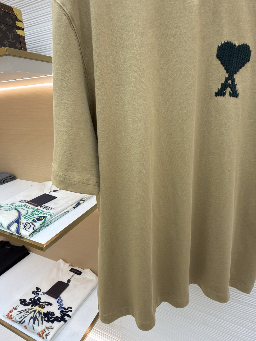 AMIPARIS Ami 爱心刺绣圆领短袖 T恤 夏季 杏色 卡其黄 A0 