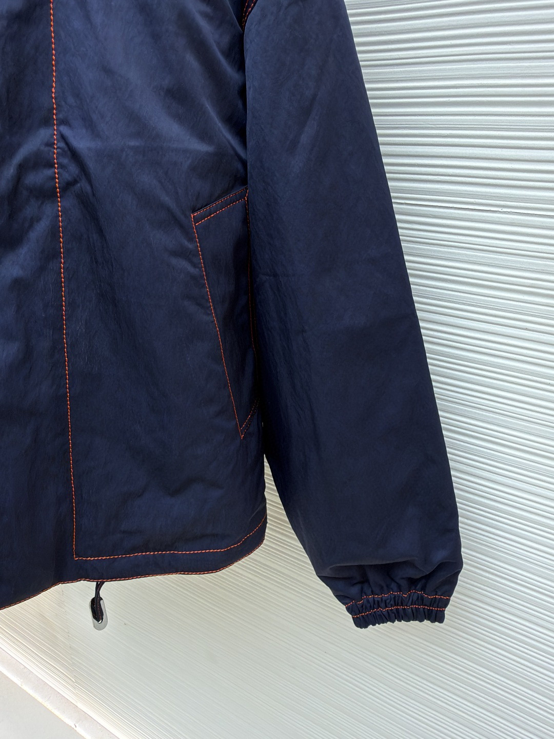 Bottega Veneta 缝线撞色连帽风衣外套 夹克 长袖 海军蓝 C0 793715-VF4K0-4121    