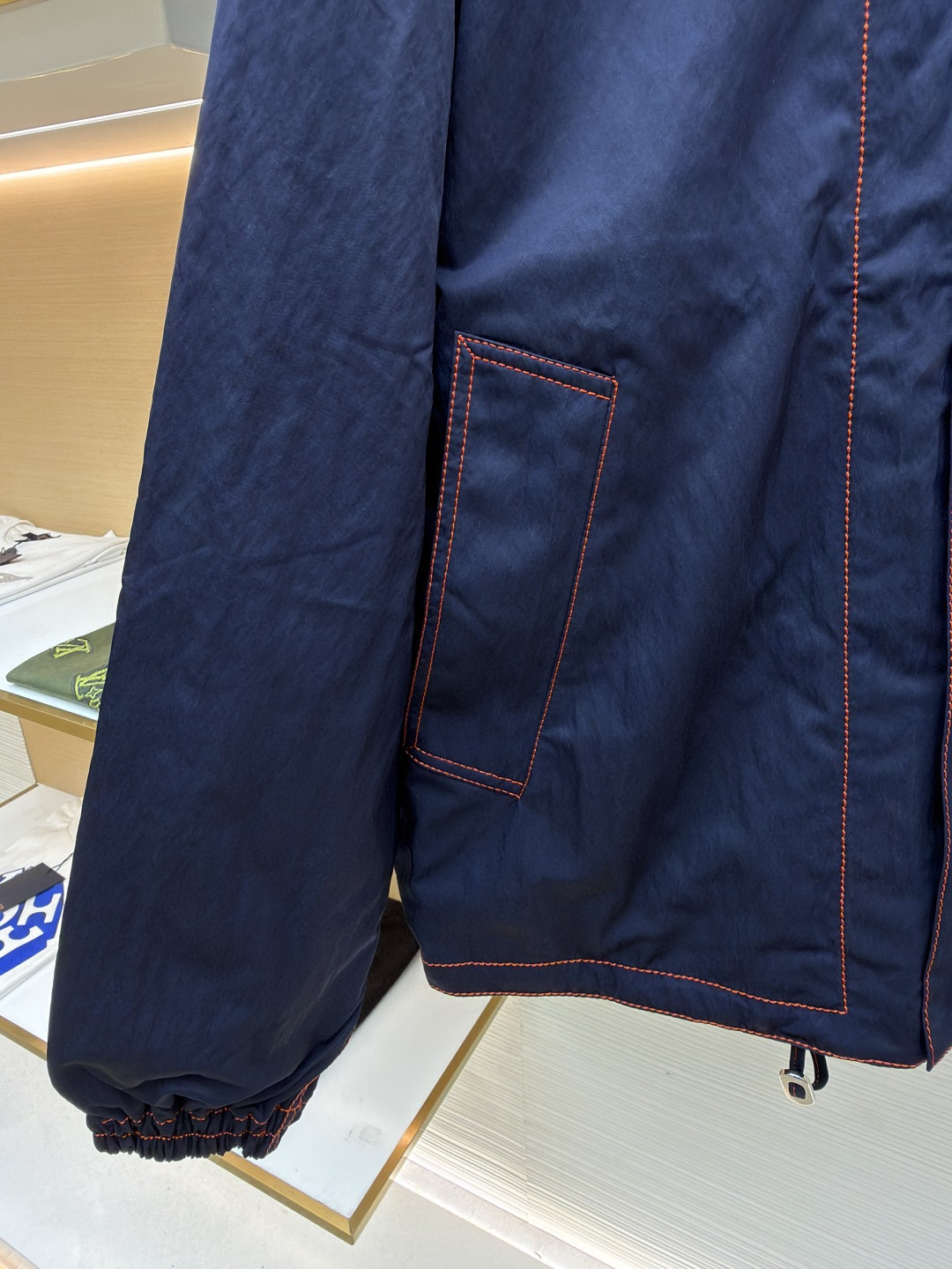 Bottega Veneta 缝线撞色连帽风衣外套 夹克 长袖 海军蓝 C0 793715-VF4K0-4121    