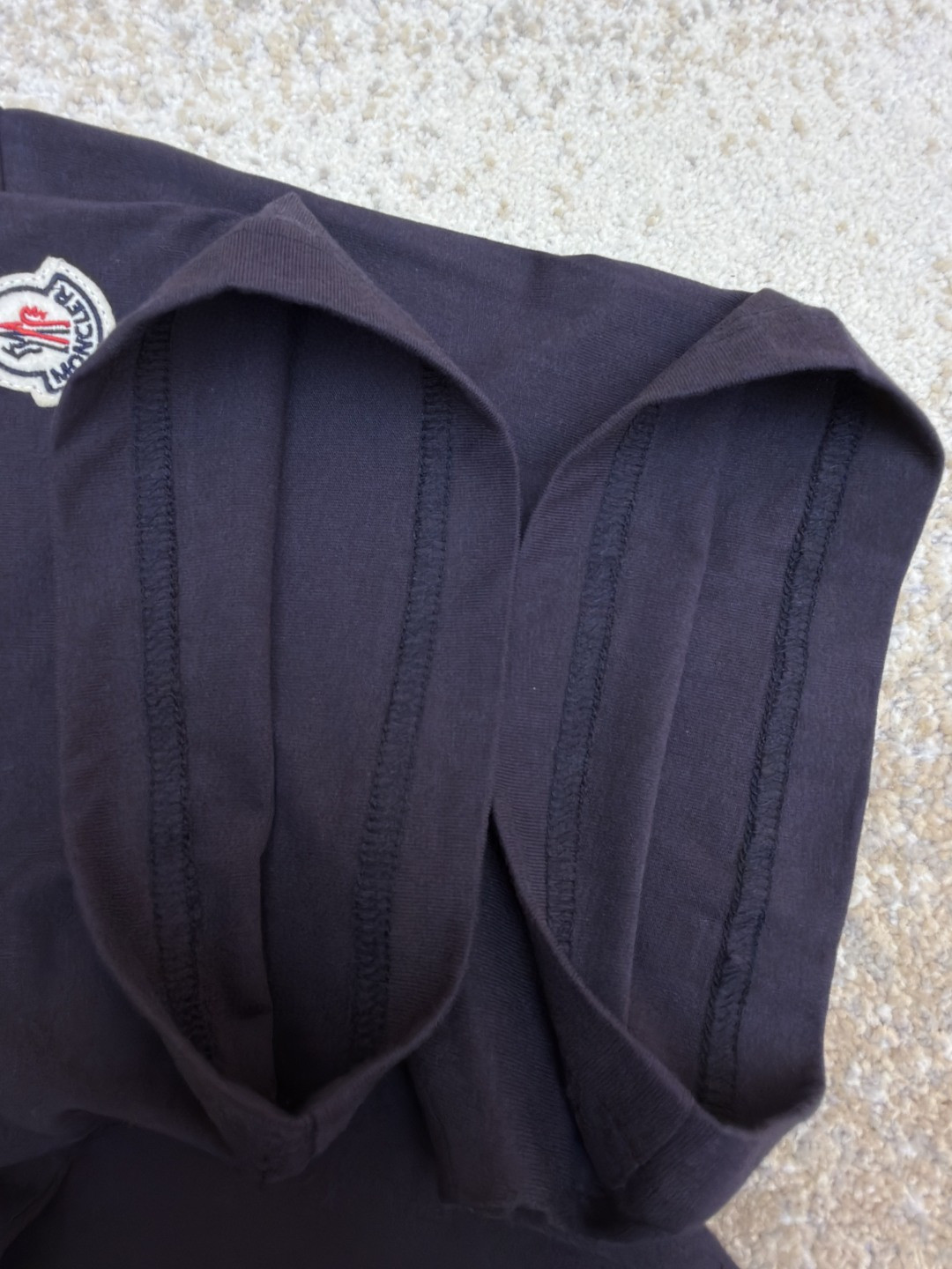 Moncler 蒙口 针织领口标识圆领短袖 T恤 夏季 白色 藏蓝色 红色 A0 K20918C0002289AJS034