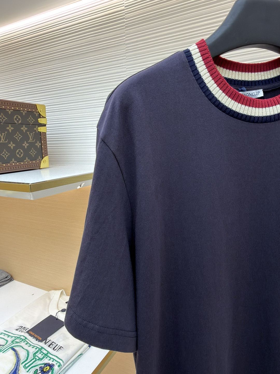 Moncler 蒙口 针织领口标识圆领短袖 T恤 夏季 白色 藏蓝色 红色 A0 K20918C0002289AJS034