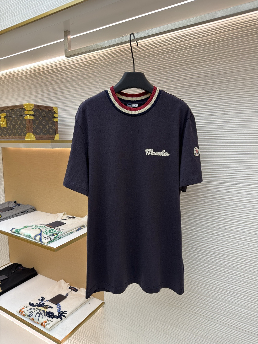 Moncler 蒙口 针织领口标识圆领短袖 T恤 夏季 白色 藏蓝色 红色 A0 K20918C0002289AJS034