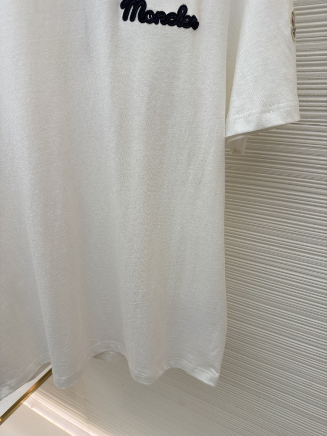 Moncler 蒙口 针织领口标识圆领短袖 T恤 夏季 白色 藏蓝色 红色 A0 K20918C0002289AJS034