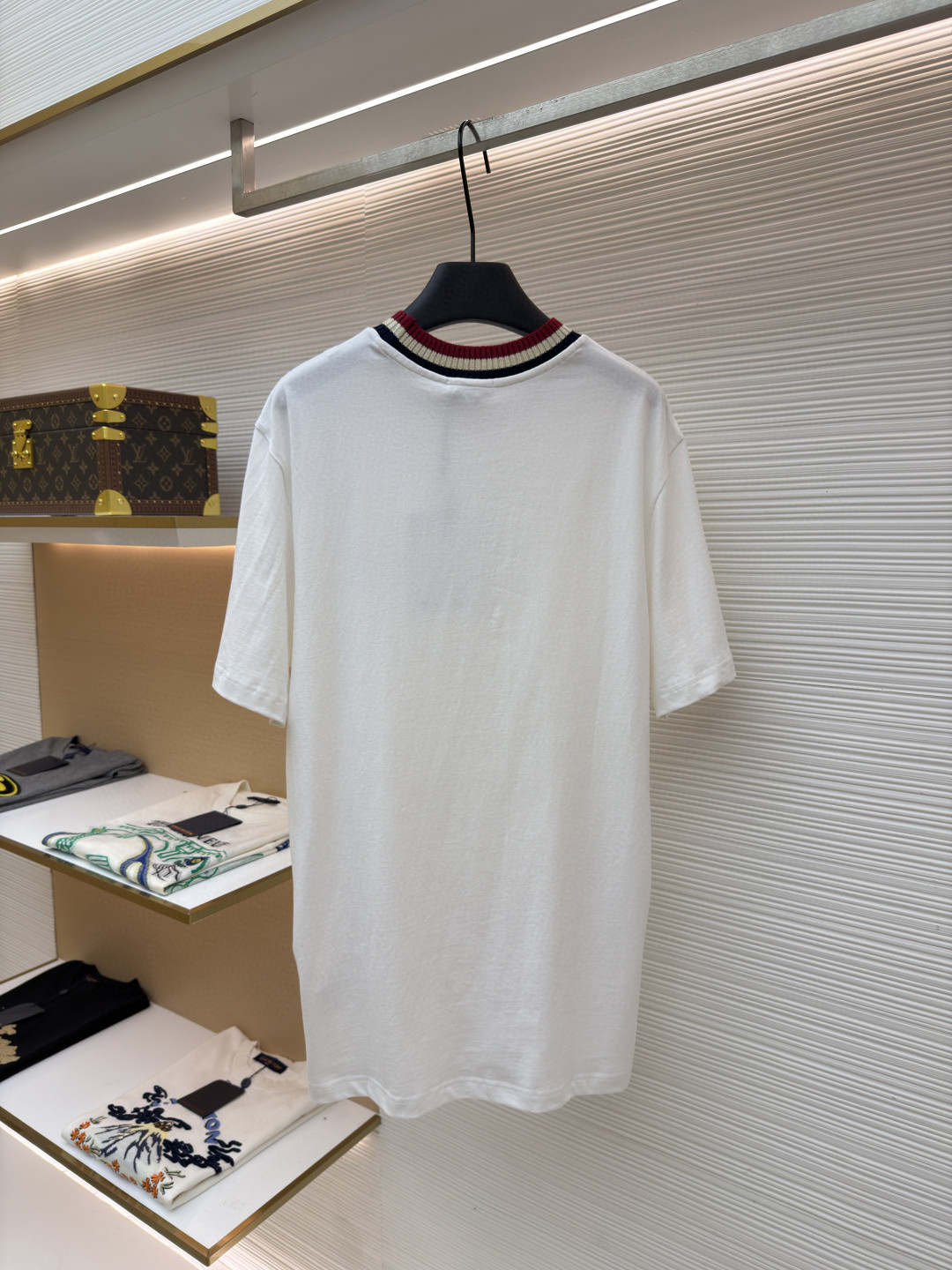Moncler 蒙口 针织领口标识圆领短袖 T恤 夏季 白色 藏蓝色 红色 A0 K20918C0002289AJS034