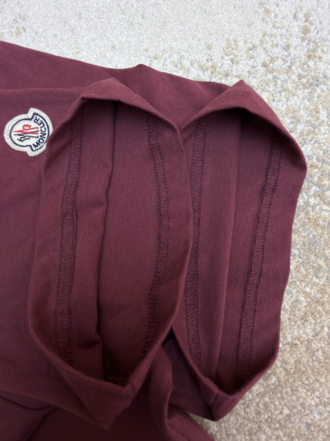 Moncler 蒙口 针织领口标识圆领短袖 T恤 夏季 白色 藏蓝色 红色 A0 K20918C0002289AJS034