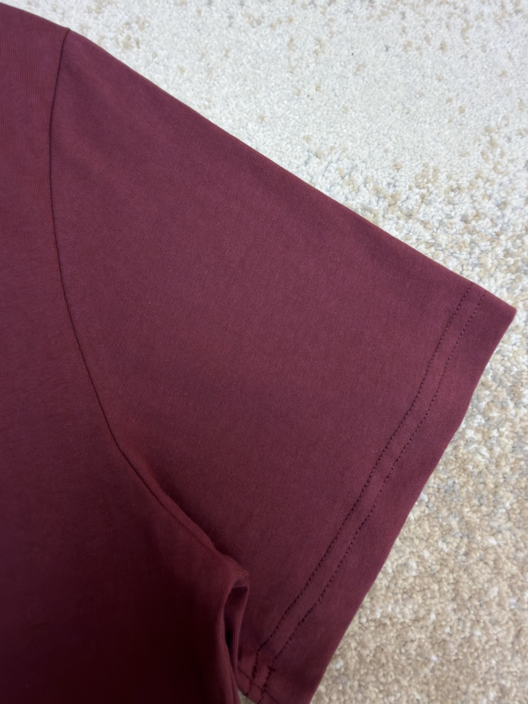 Moncler 蒙口 针织领口标识圆领短袖 T恤 夏季 白色 藏蓝色 红色 A0 K20918C0002289AJS034