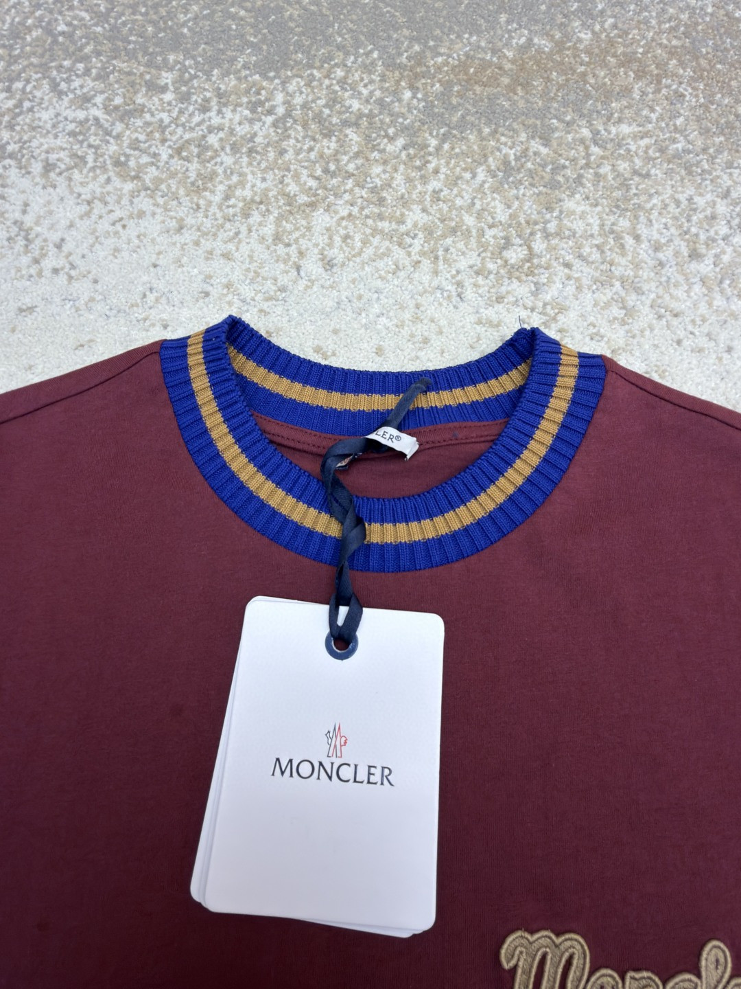 Moncler 蒙口 针织领口标识圆领短袖 T恤 夏季 白色 藏蓝色 红色 A0 K20918C0002289AJS034