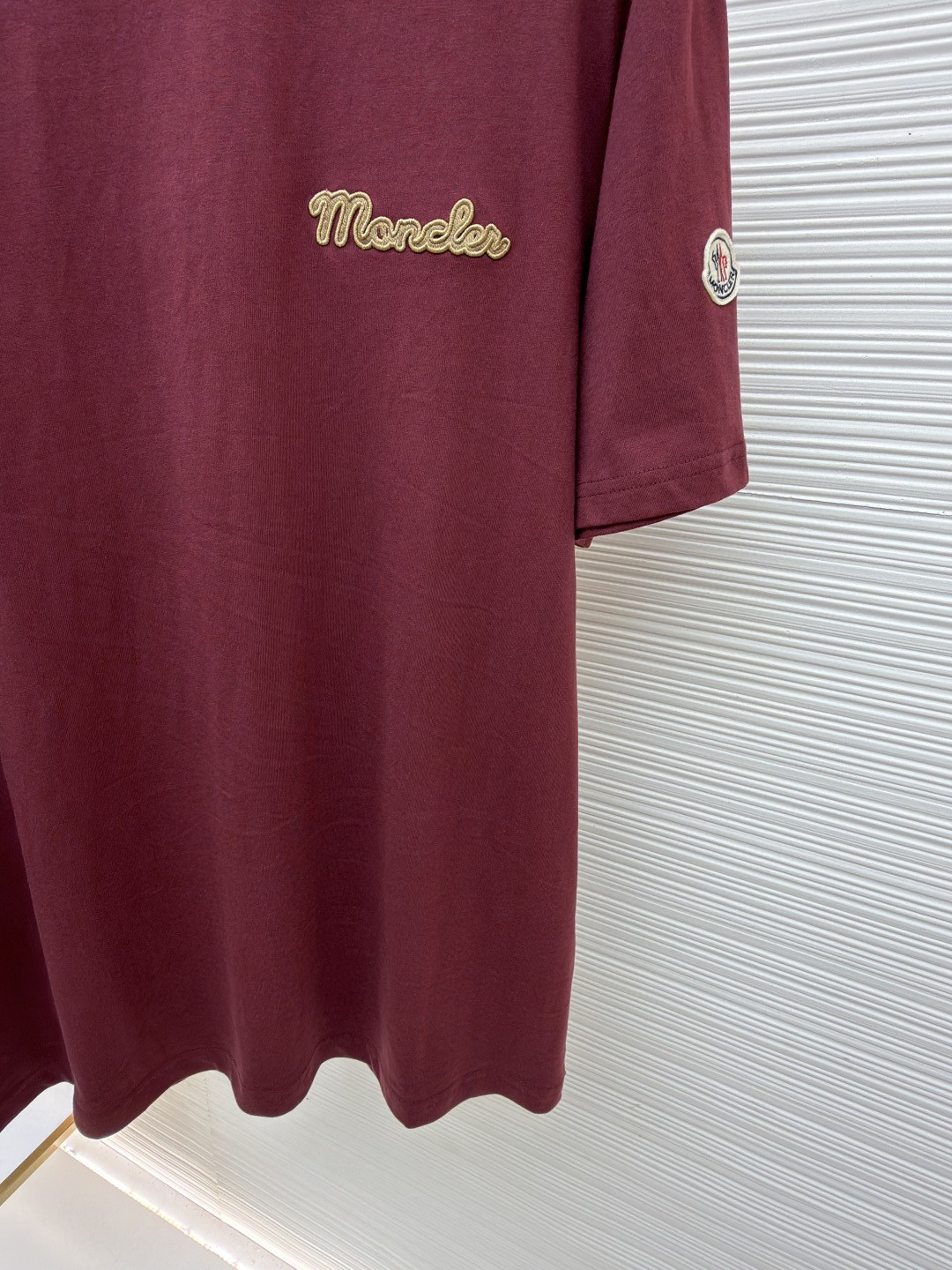 Moncler 蒙口 针织领口标识圆领短袖 T恤 夏季 白色 藏蓝色 红色 A0 K20918C0002289AJS034