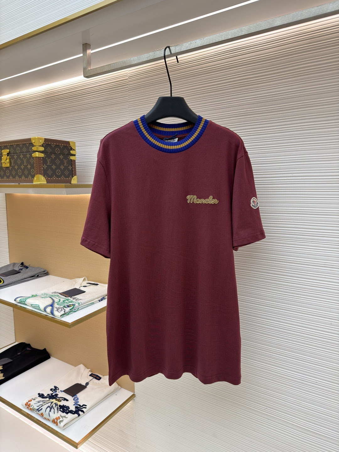 Moncler 蒙口 针织领口标识圆领短袖 T恤 夏季 白色 藏蓝色 红色 A0 K20918C0002289AJS034