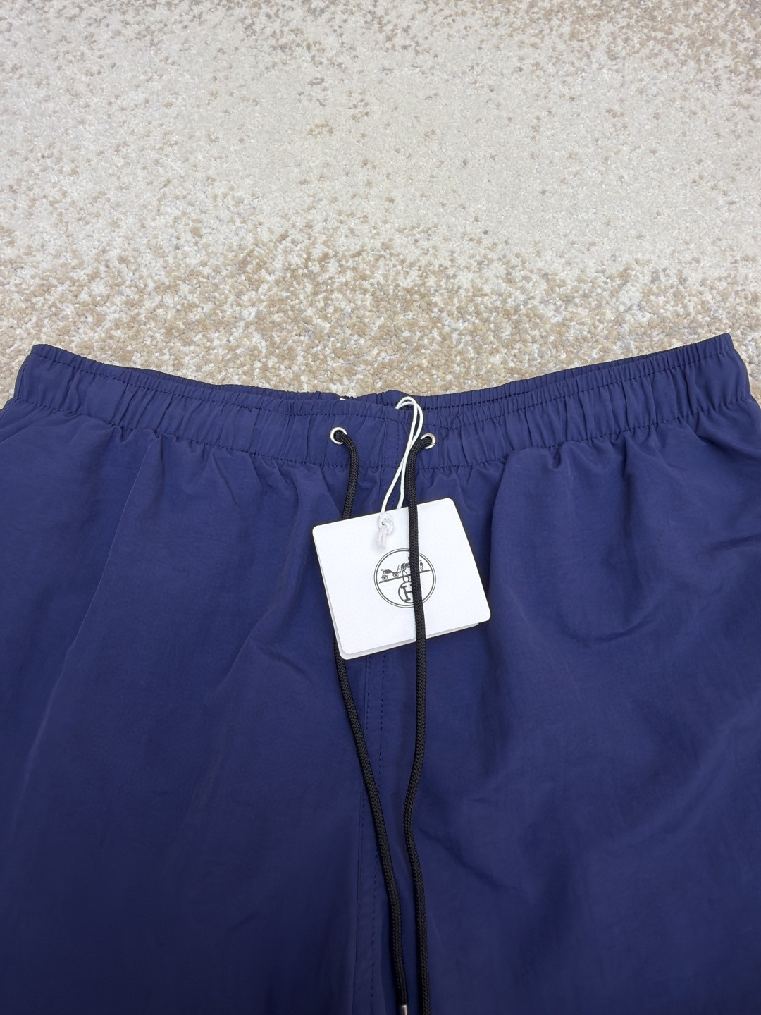 HERMES 爱马仕 遇水显化抽绳速干短裤 休闲裤 裤子 黑色 灰色 藏蓝色 A5