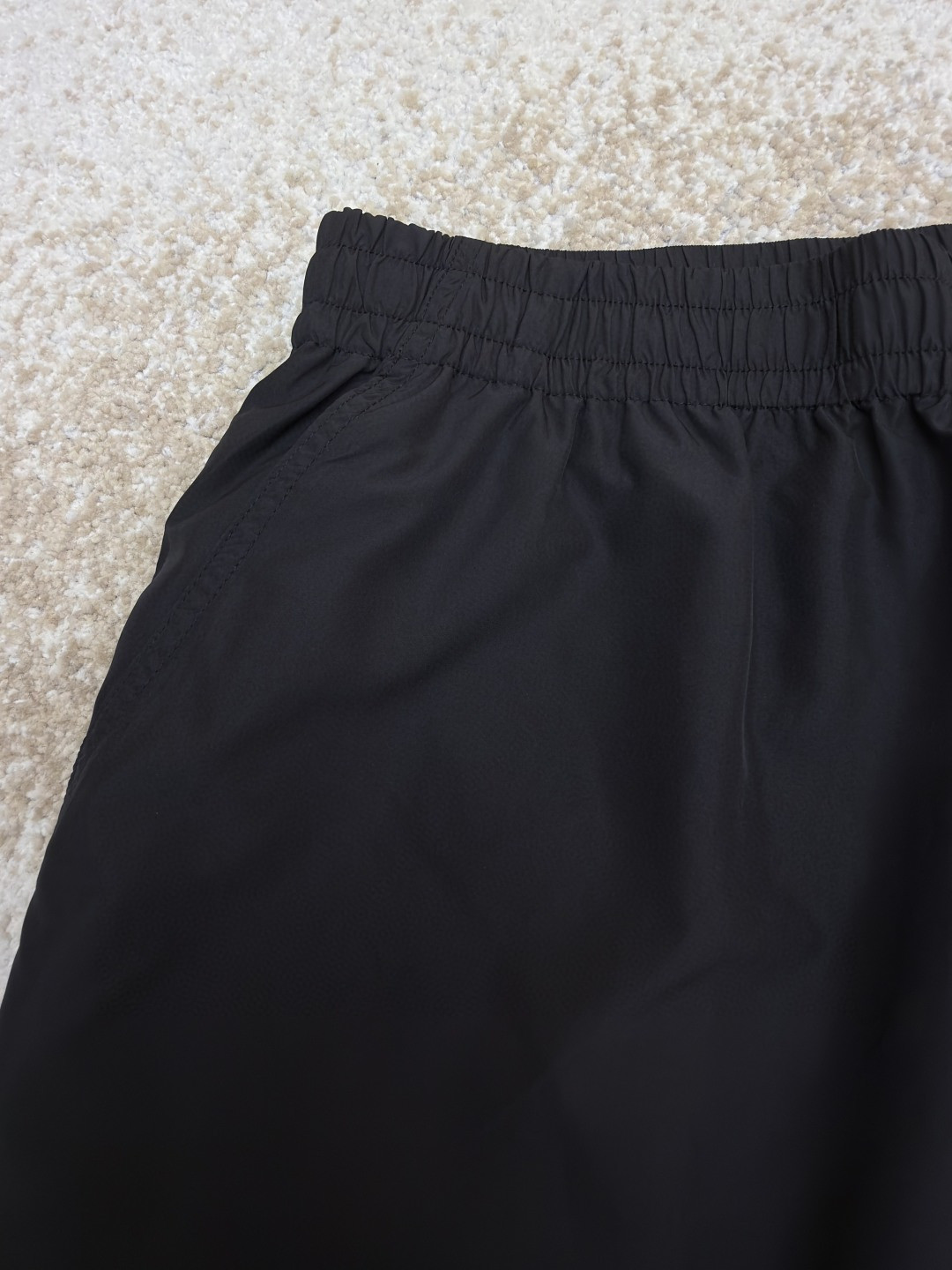 GUGGI 古驰 标识撞色松紧腰短裤 休闲裤 裤子 五分裤 黑色 A5 824267-ZAQ4X-1000