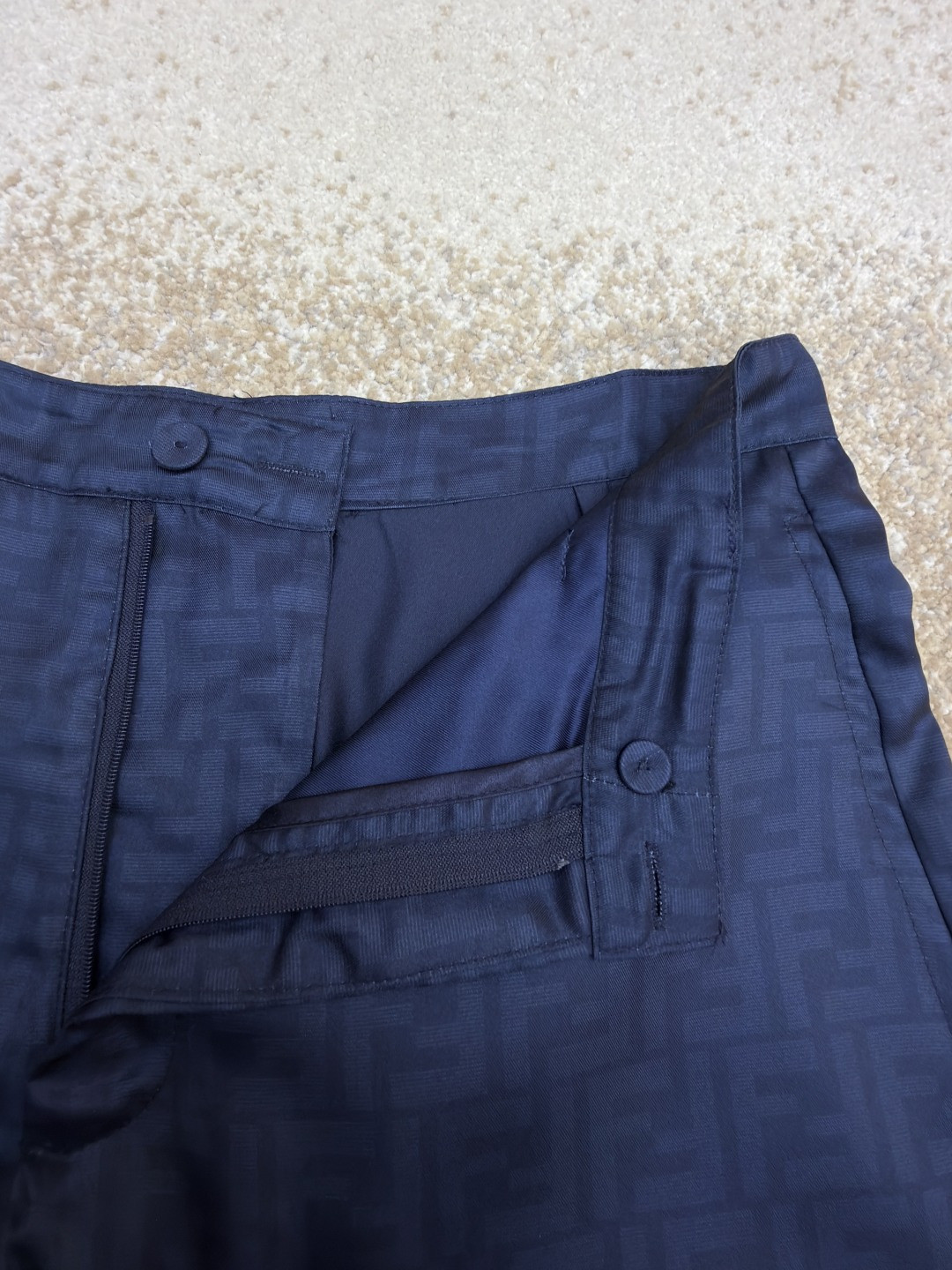 Fendi 芬迪 全幅FF短裤 休闲裤 五分裤 裤子 蓝色 B0 FB1014AKEEF0H5A