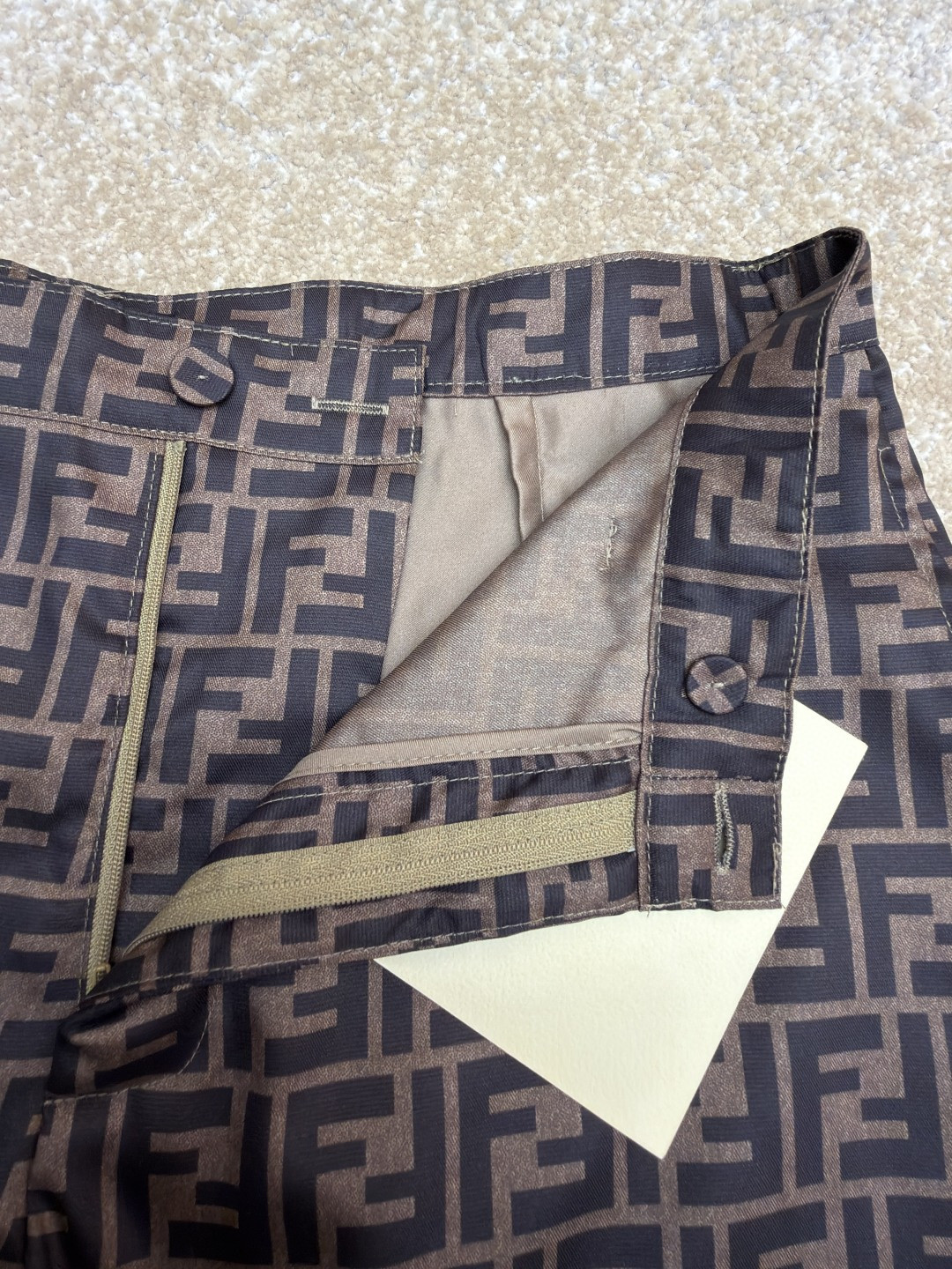 Fendi 芬迪 全幅FF短裤 休闲裤 五分裤 裤子 棕色 B0