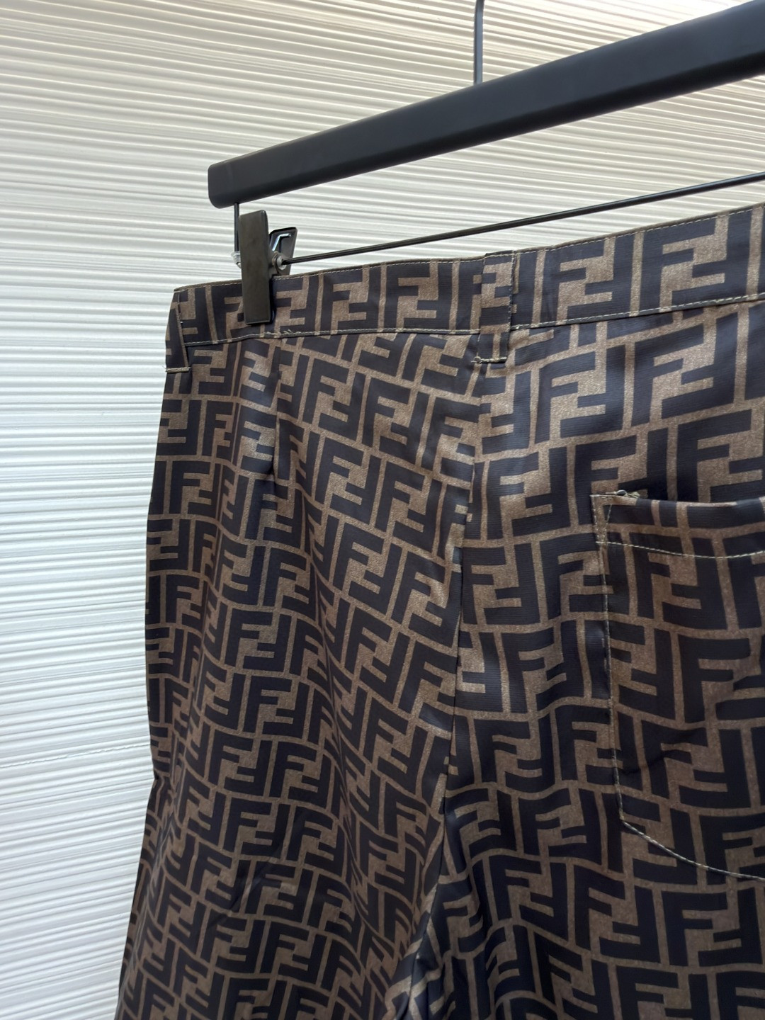 Fendi 芬迪 全幅FF短裤 休闲裤 五分裤 裤子 棕色 B0