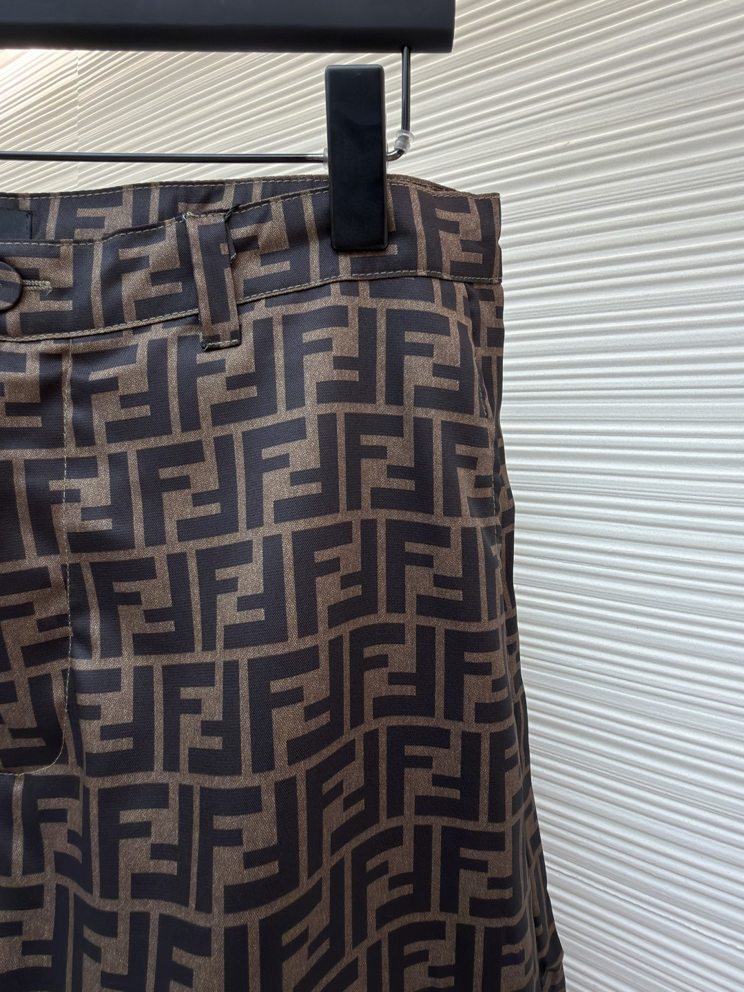 Fendi 芬迪 全幅FF短裤 休闲裤 五分裤 裤子 棕色 B0