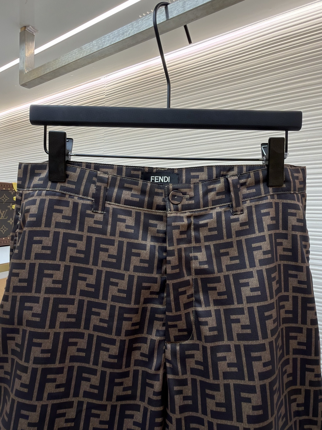 Fendi 芬迪 全幅FF短裤 休闲裤 五分裤 裤子 棕色 B0