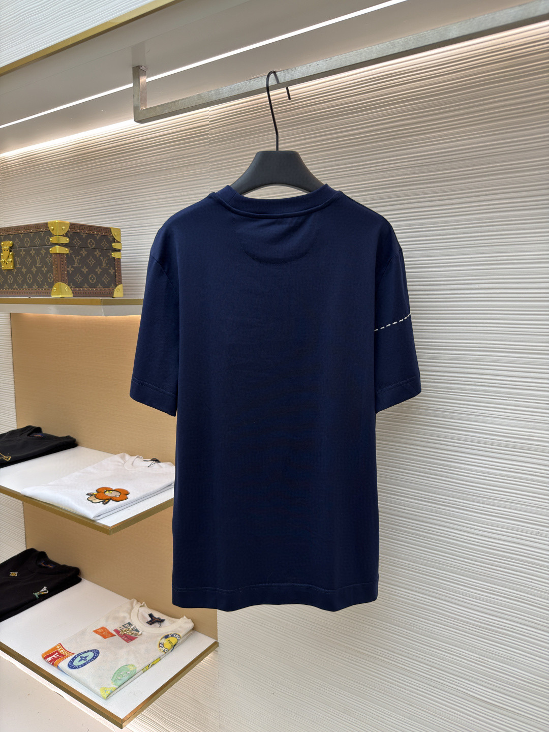 FENDI 芬迪 裁线刺绣圆领短袖 T恤 夏款 白色 黑藏蓝色 A2 FY0936B05OF0H0G