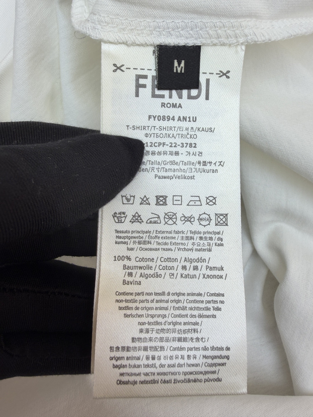 FENDI 芬迪 裁线刺绣圆领短袖 T恤 夏款 白色 黑藏蓝色 A2 FY0936B05OF0H0G