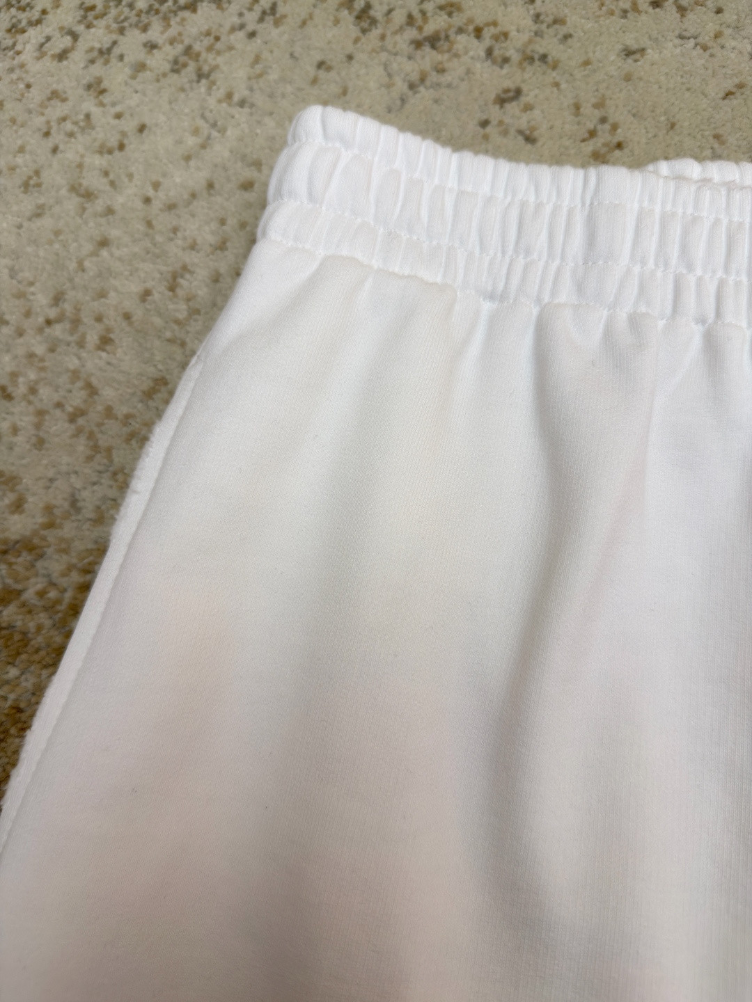 Balenciaga 巴黎世家 胶带做旧饰边斜口袋松紧腰短裤 休闲裤 运动裤 夏季 白色 A5 826385TUVI99000