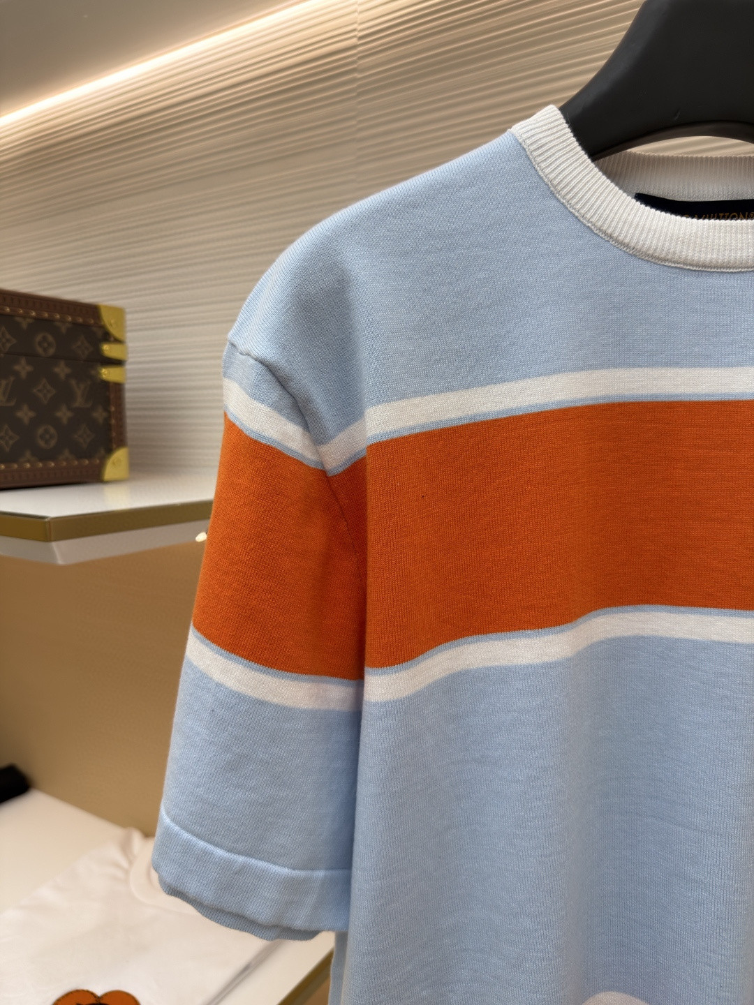 LOUIS VUITTON 路易威登 字母标识拼色条纹针织短袖 针织衫 T恤 B0 1AK7ID