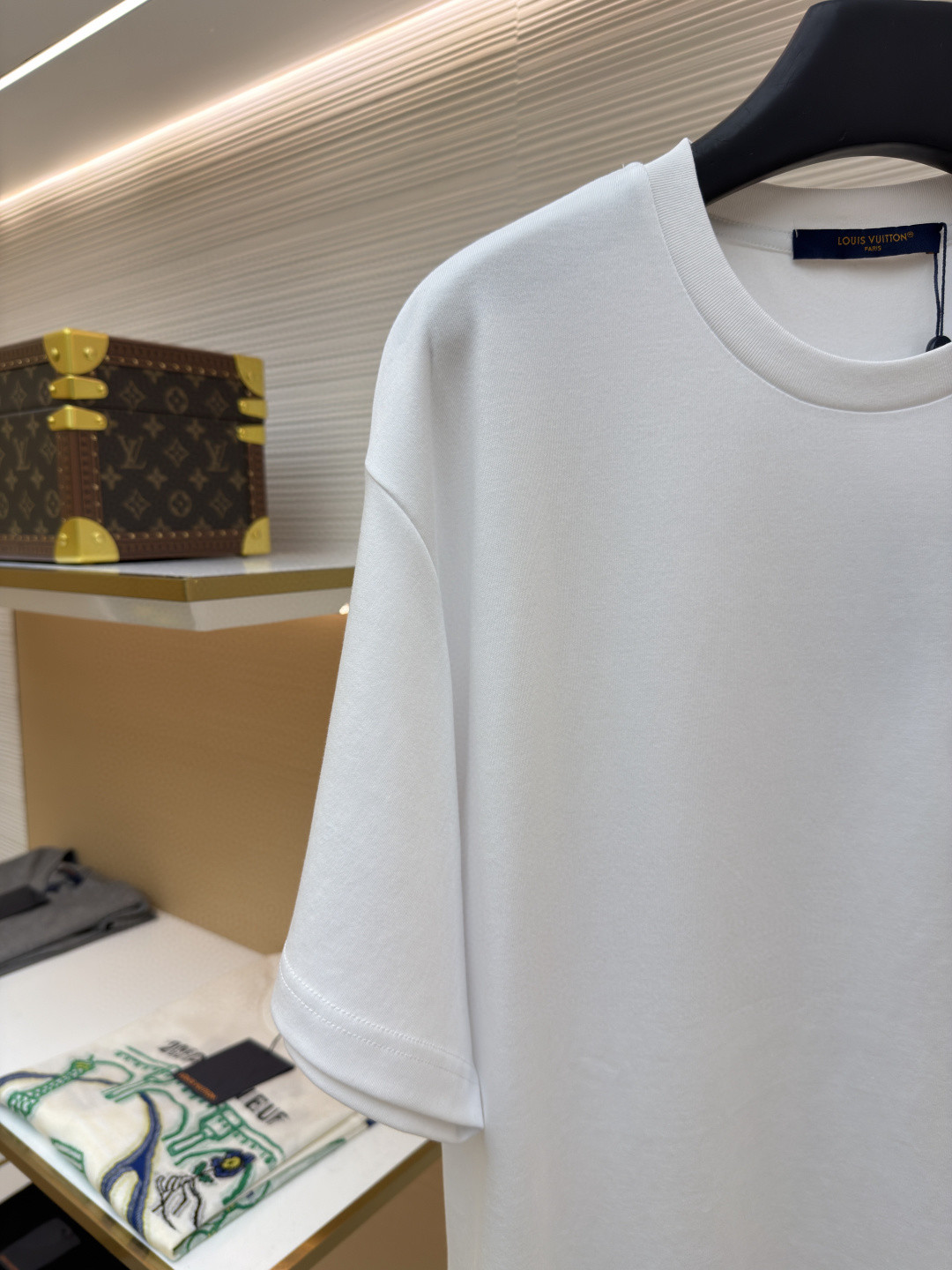 LOUIS VUITTON 路易威登 LV 牙刷绣公仔圆领短袖 T恤 夏款 白色 A0
