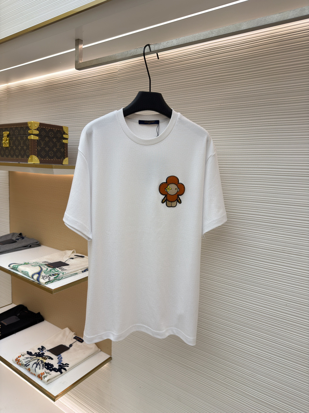 LOUIS VUITTON 路易威登 LV 牙刷绣公仔圆领短袖 T恤 夏款 白色 A0