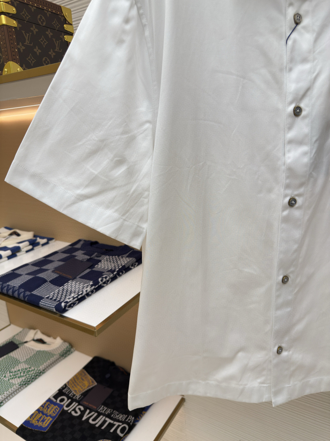 LOUIS VUITTON 路易威登 Nigo 联名款 富士山刺绣衬衫 短袖 白色 B0 1AIMI9