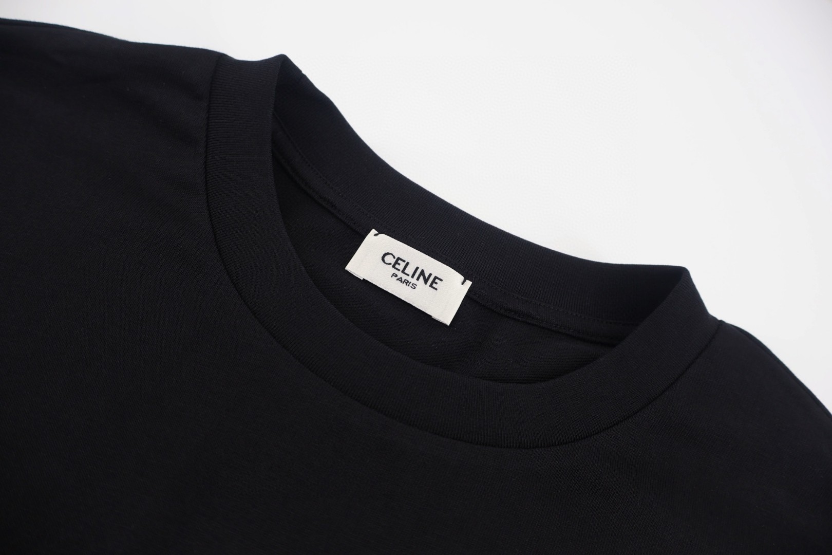 CELINE 赛琳 纯色logo刺绣圆领短袖 T恤 白色 黑色 A0 RX0LA1242-01OK