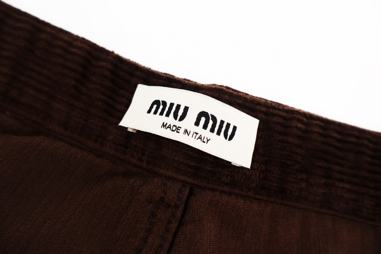 MIU MIU 徽标水洗黑灯芯绒直筒长裤 裤子 休闲裤 棕色 B0