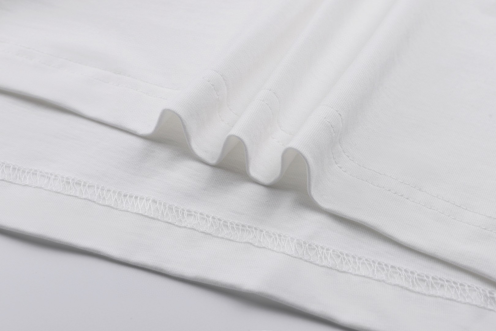 Balenciaga 巴黎世家 双环五条杠圆领短袖 T恤 夏季 白色 黑色 A0 829686TSVH21569