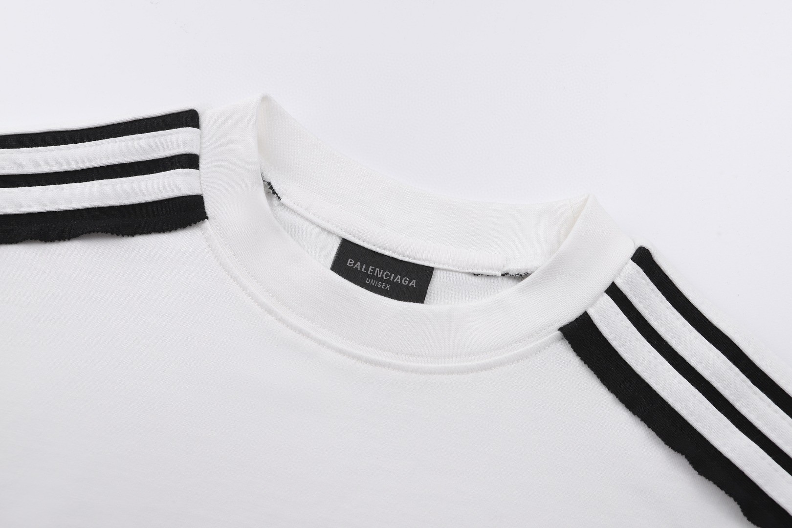 Balenciaga 巴黎世家 双环五条杠圆领短袖 T恤 夏季 白色 黑色 A0 829686TSVH21569