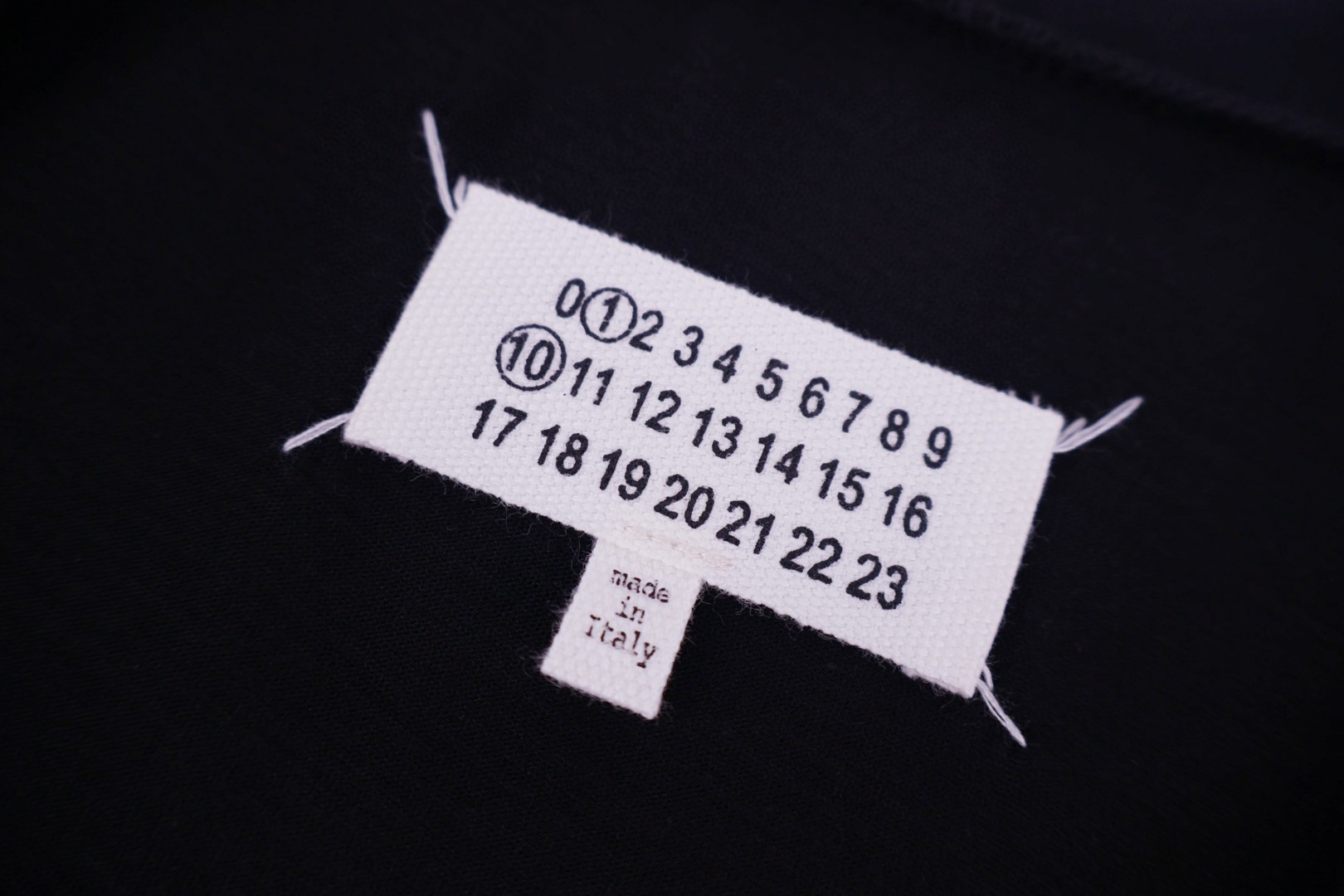 Maison Margiela 马吉拉 反向刺绣圆领短袖 T恤 套头 夏季 黑色 A0 S50GC0730M20164861
