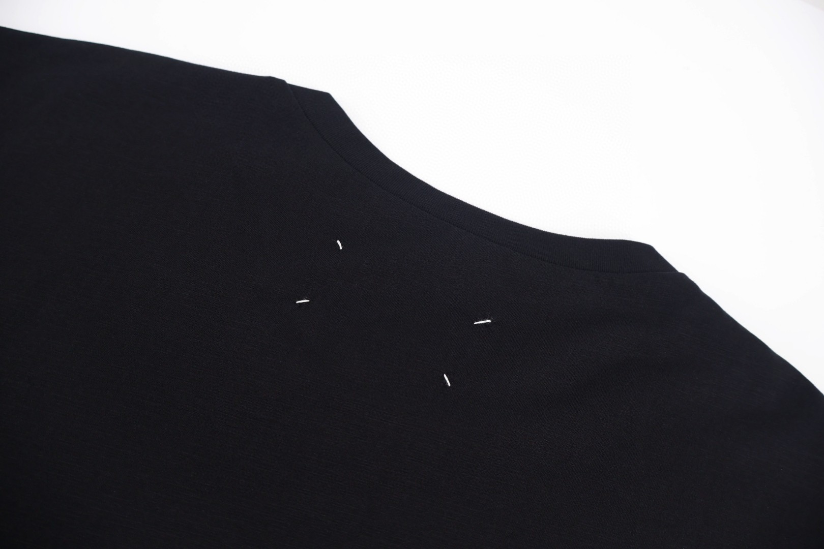Maison Margiela 马吉拉 反向刺绣圆领短袖 T恤 套头 夏季 黑色 A0 S50GC0730M20164861