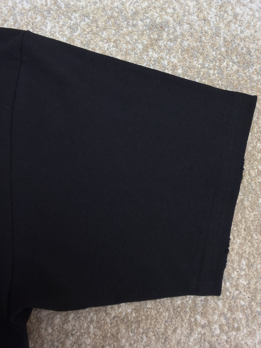 Balenciaga 巴黎世家 错乱字母胶带直喷印花圆领短袖 T恤 夏季 黑色 A5 764235TUVI61000