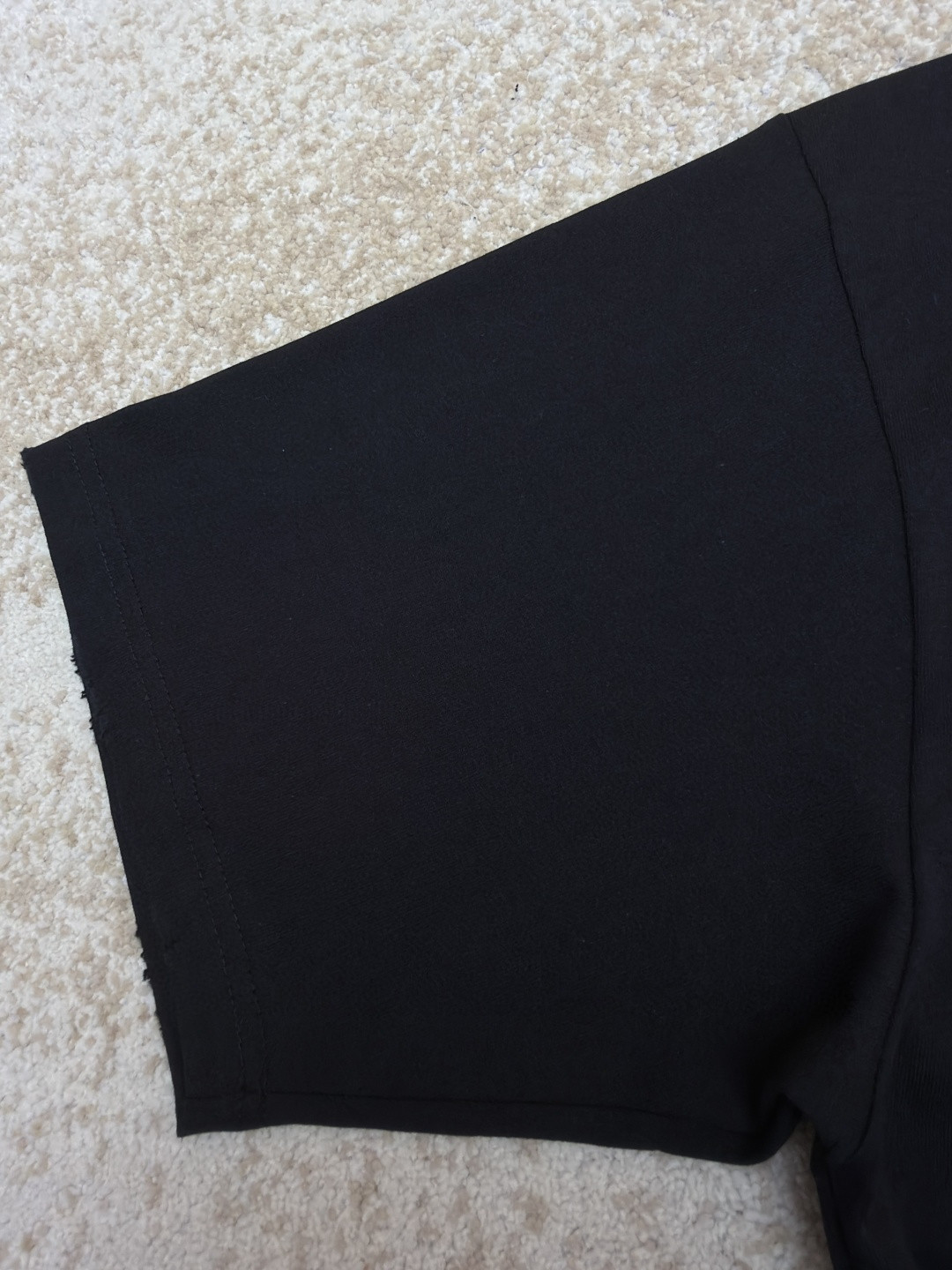 Balenciaga 巴黎世家 错乱字母胶带直喷印花圆领短袖 T恤 夏季 黑色 A5 764235TUVI61000