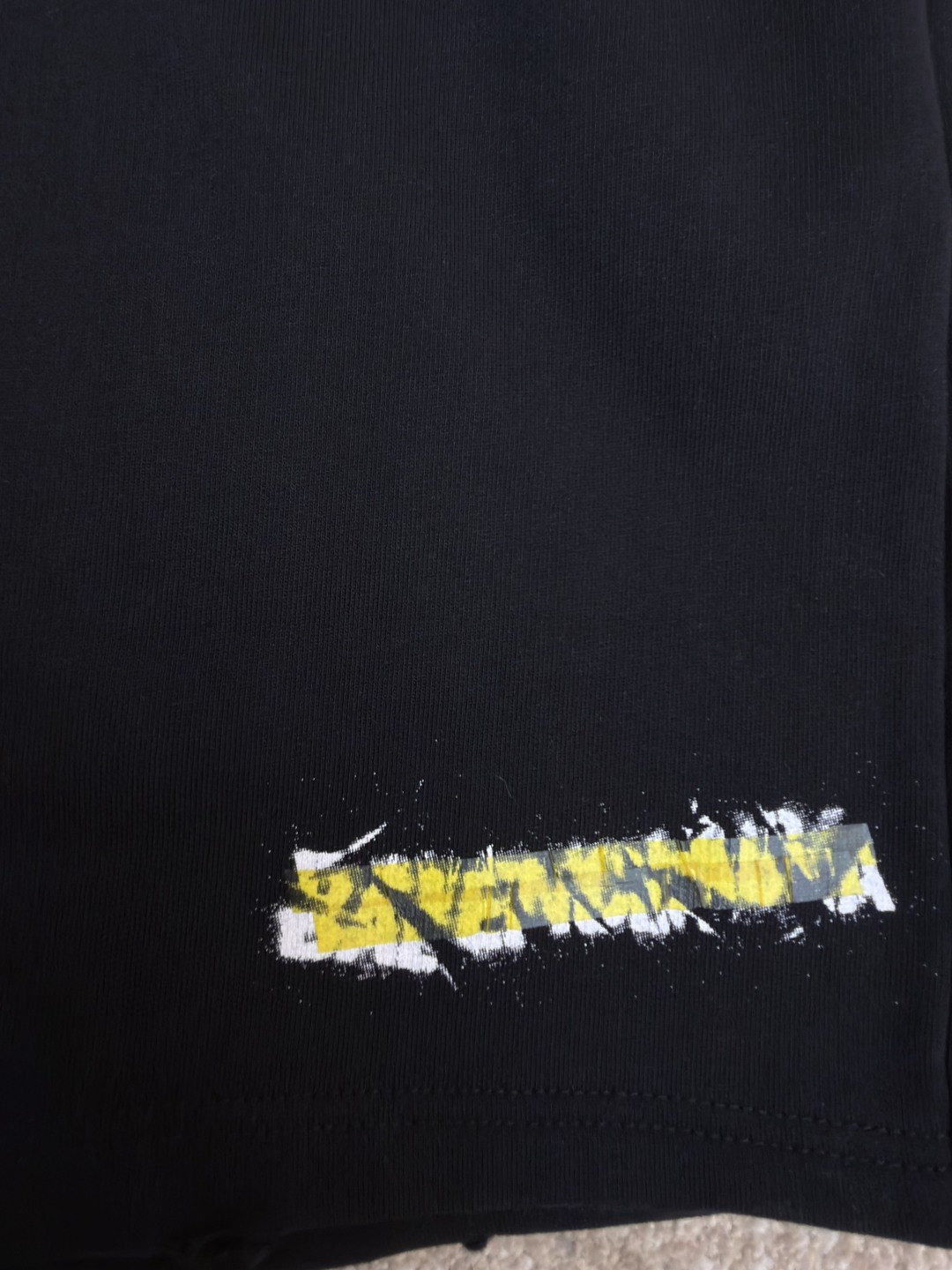 Balenciaga 巴黎世家 胶带做旧饰边斜口袋松紧腰短裤 休闲裤 运动裤 夏季 黑色 A5 