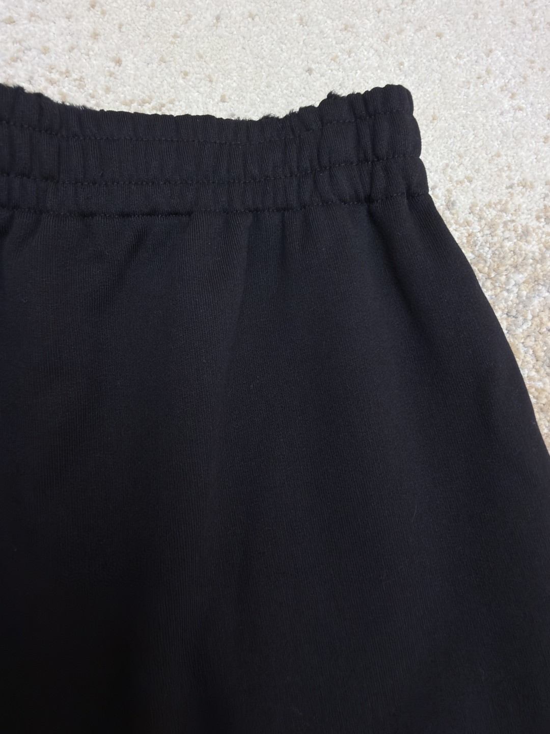 Balenciaga 巴黎世家 胶带做旧饰边斜口袋松紧腰短裤 休闲裤 运动裤 夏季 黑色 A5 