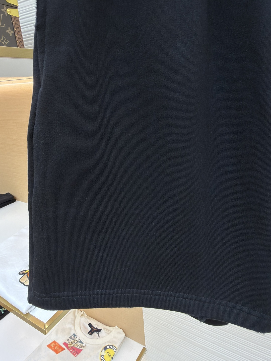 Balenciaga 巴黎世家 胶带做旧饰边斜口袋松紧腰短裤 休闲裤 运动裤 夏季 黑色 A5 