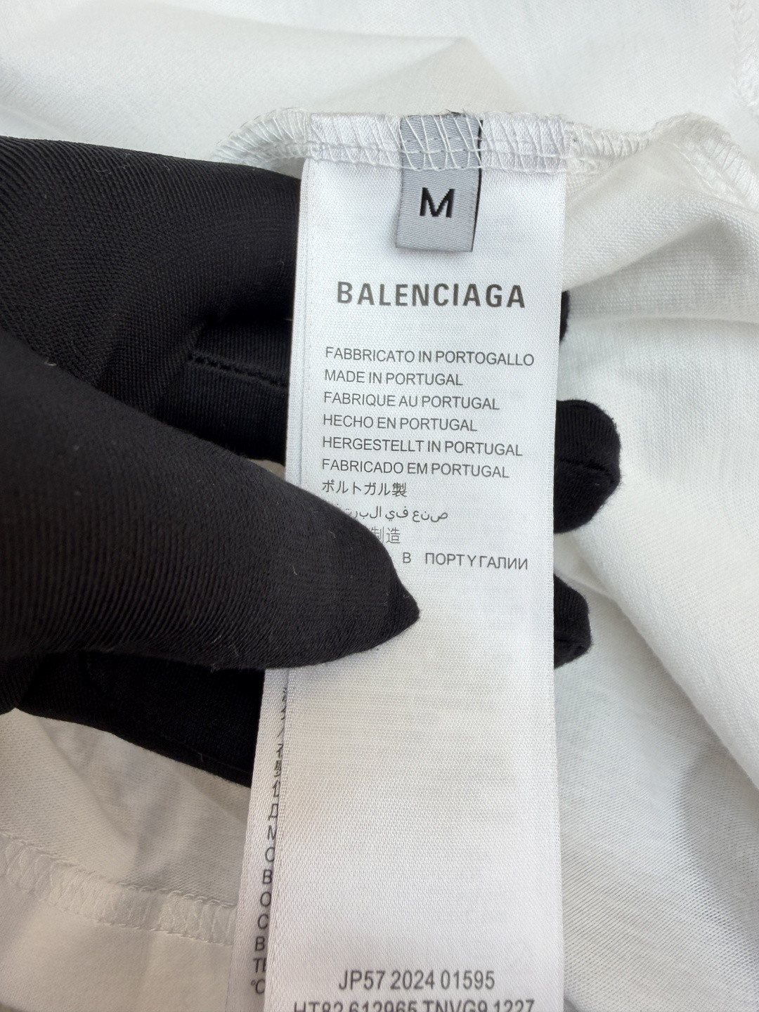 Balenciaga 巴黎世家 错乱字母胶带直喷印花圆领短袖 T恤 夏季 白色 A0 764235TUVI61000