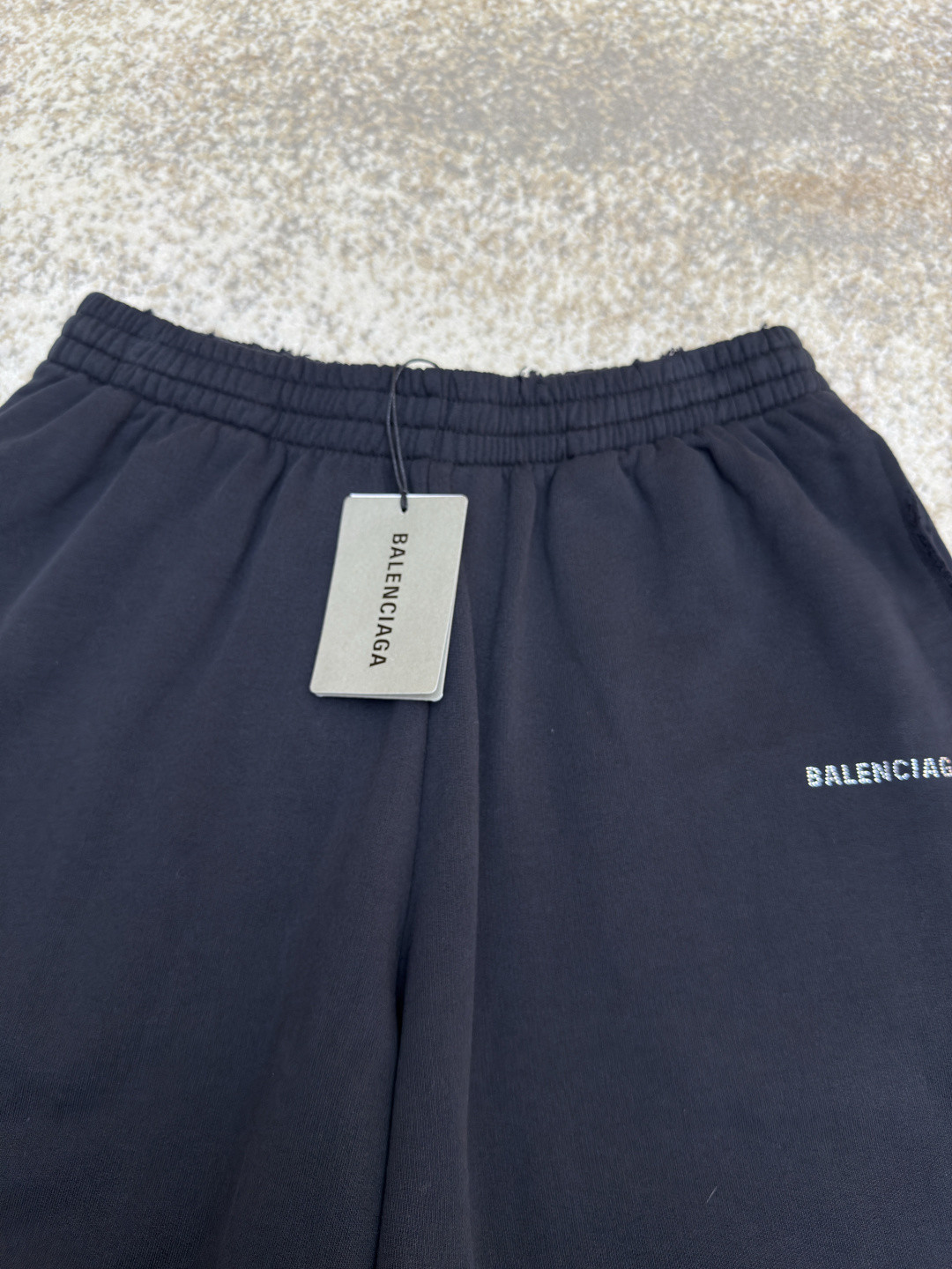 Balenciaga 巴黎世家 字母烫钻松紧腰短裤 休闲裤 运动裤 裤子 夏季 黑色 B0 676137TQVY11083