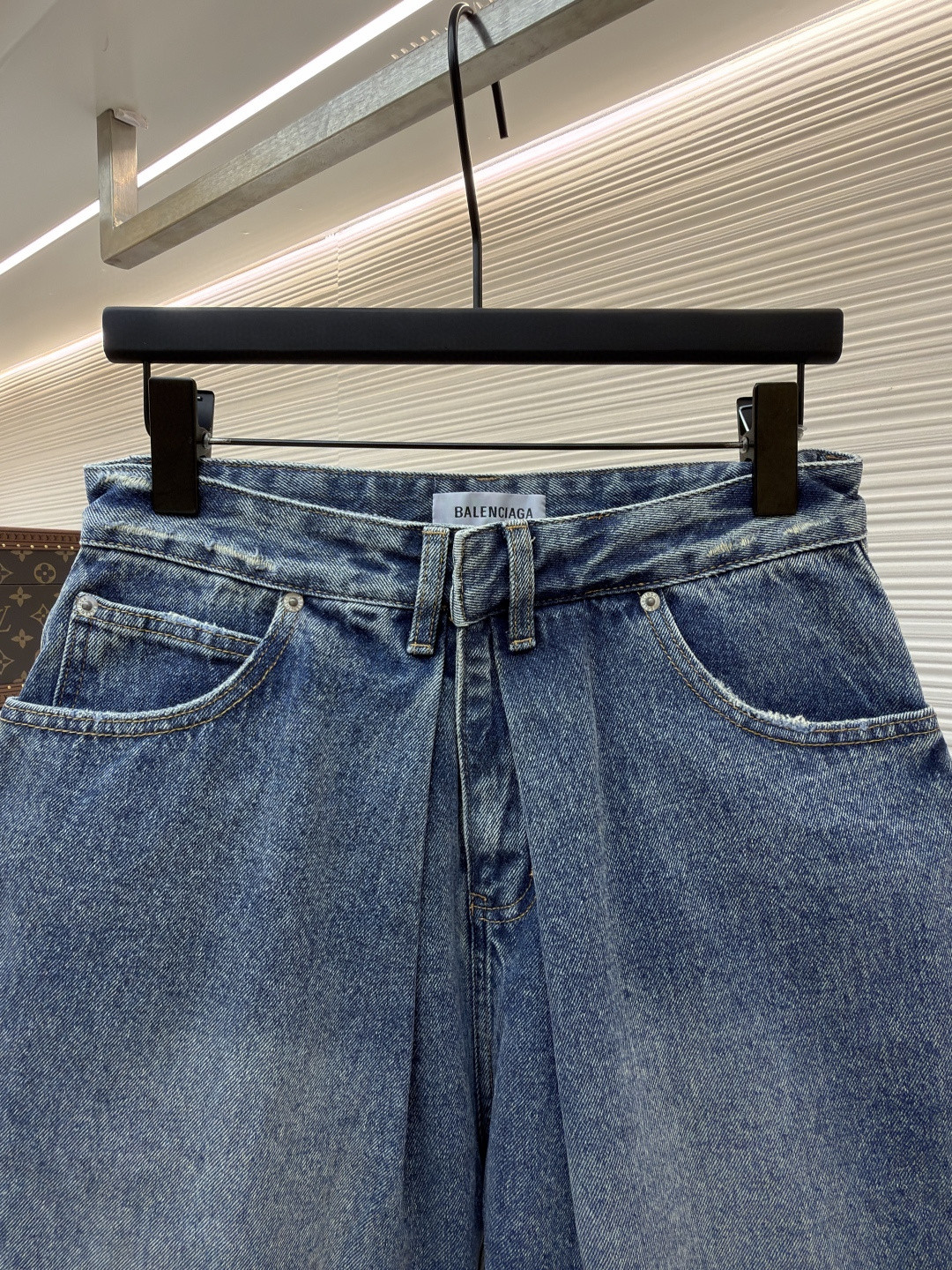Balenciaga 巴黎世家 FOLDED牛仔短裤 休闲裤 五分裤 裤子 夏季 蓝色 B0